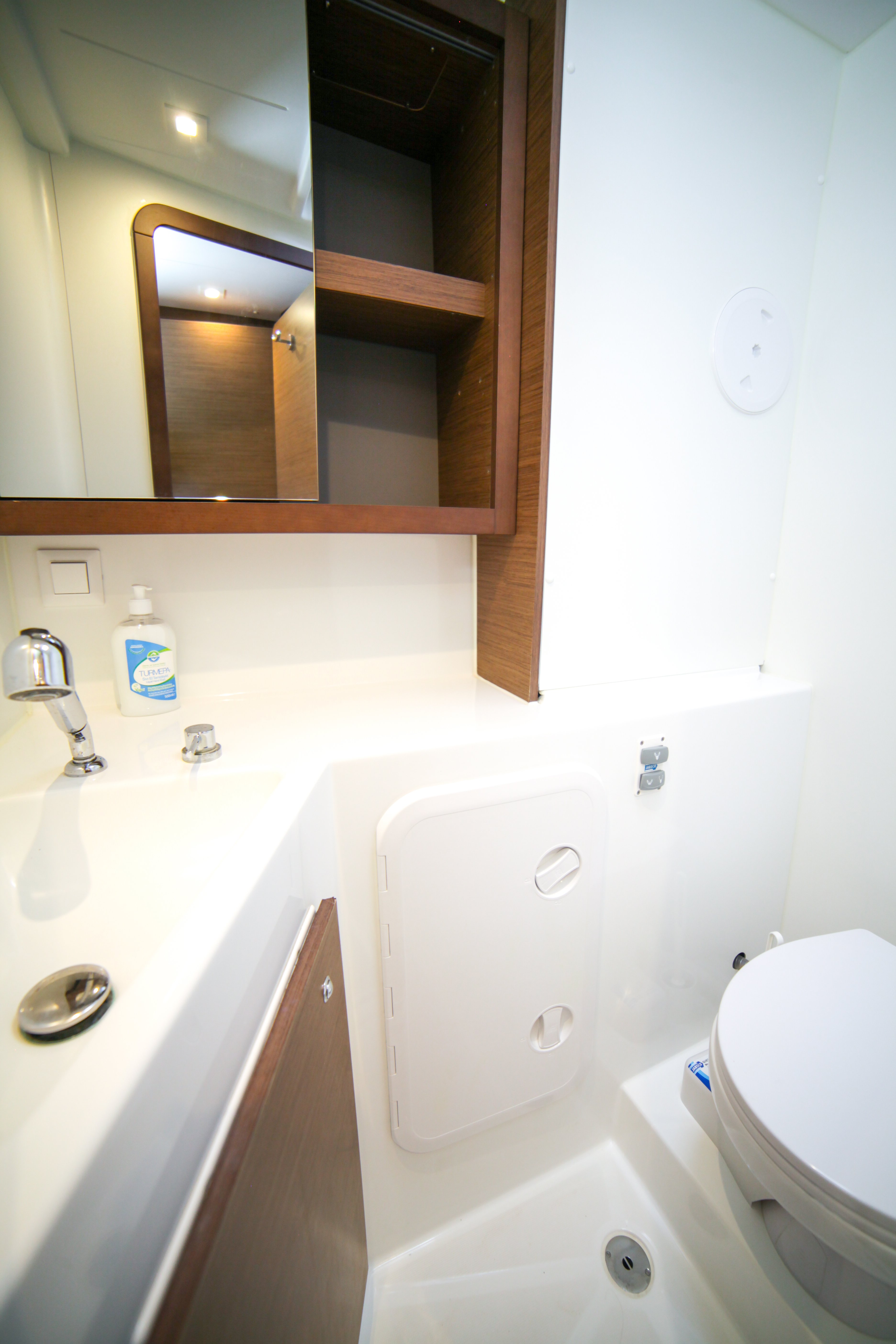 Sail Adasu - Catamaran in Karagözler