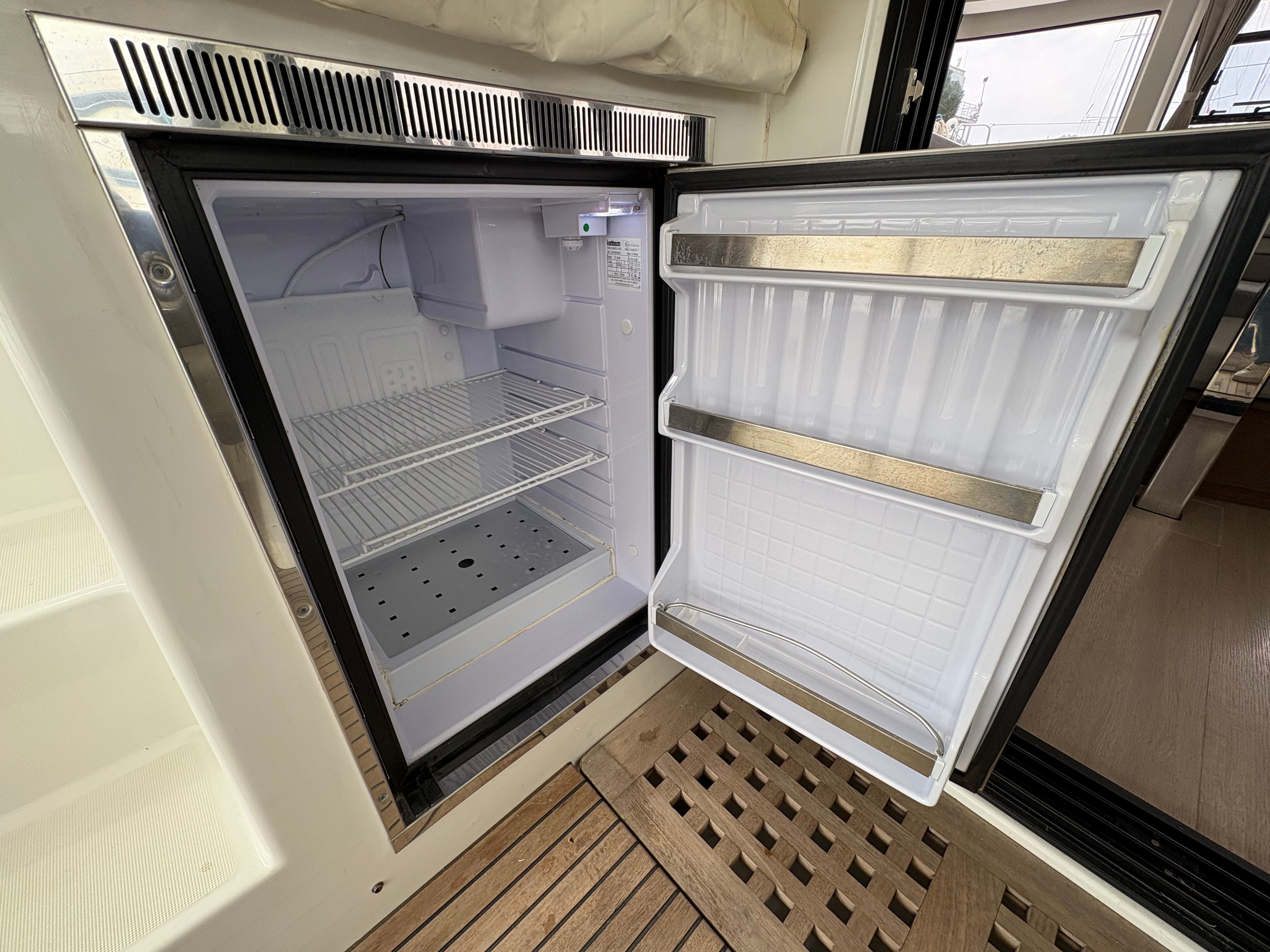 Sail Adasu - Catamaran in Karagözler