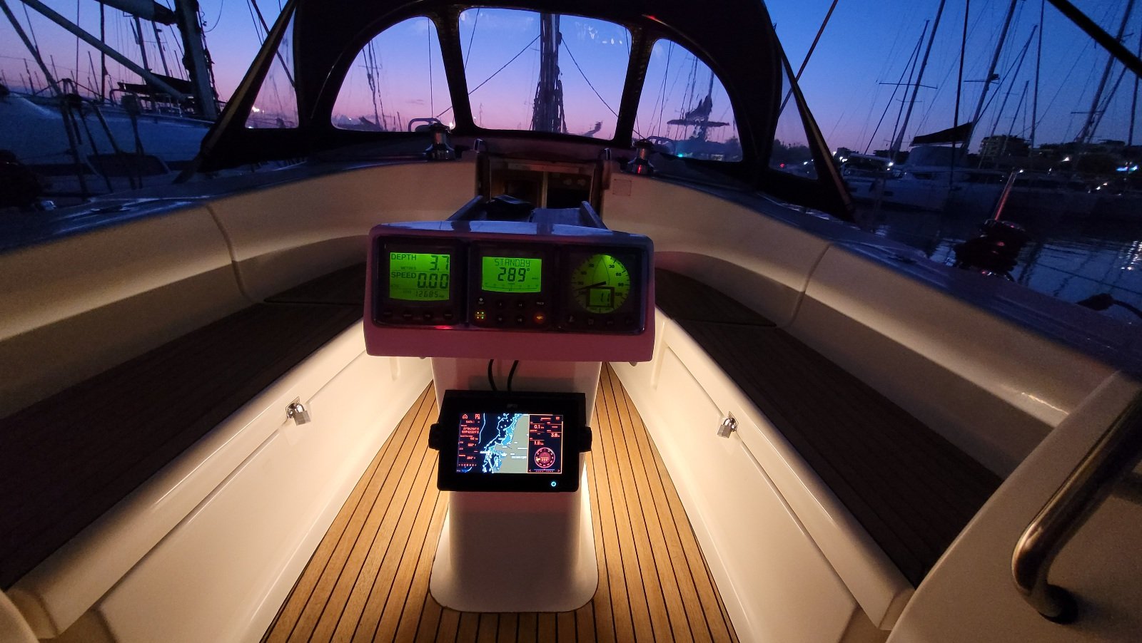 Black Pearl - Sailboat in Alimos