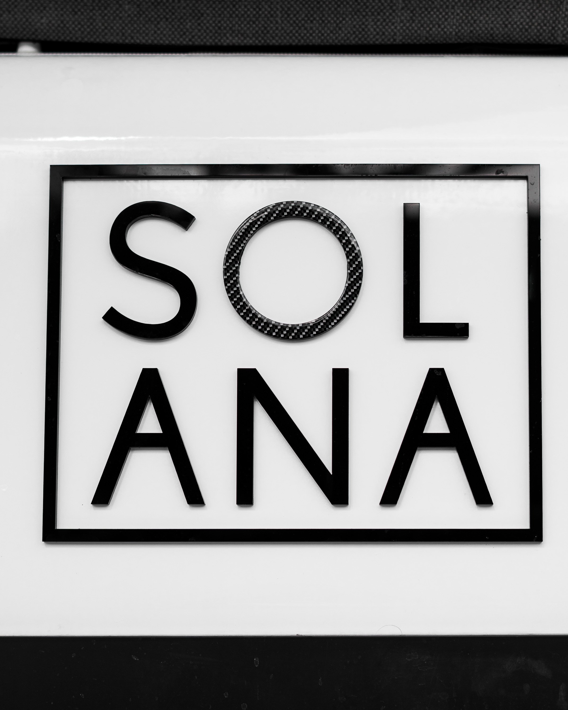 Solana - Katamaran içinde Palairos