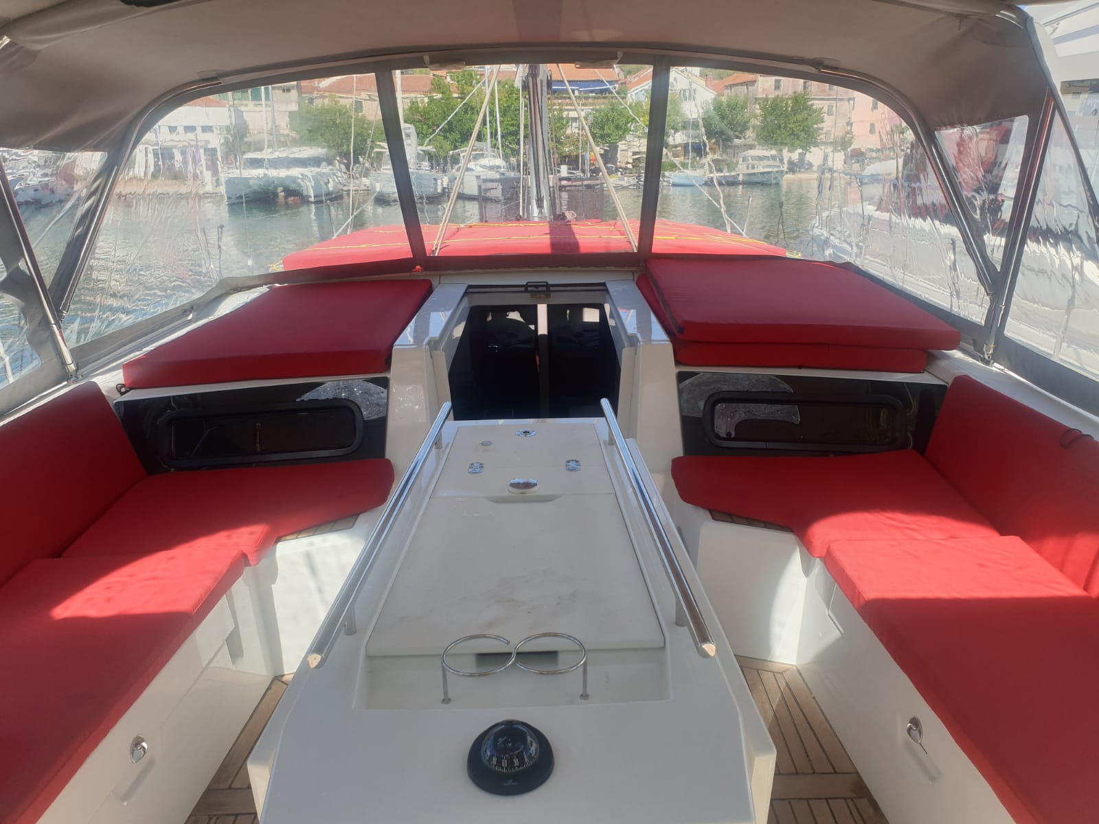 Raluca - Sailboat in Skradin