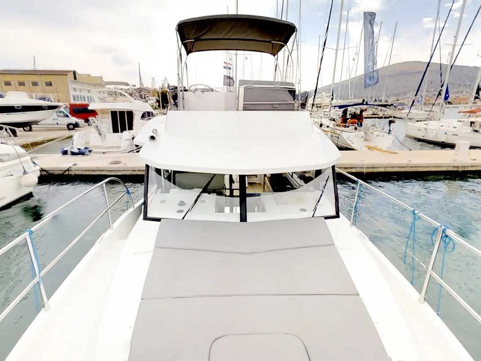 Odysseus - Motor Yacht in Trogir