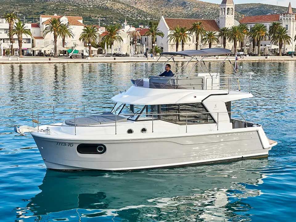 Odysseus - Motor Yacht in Trogir