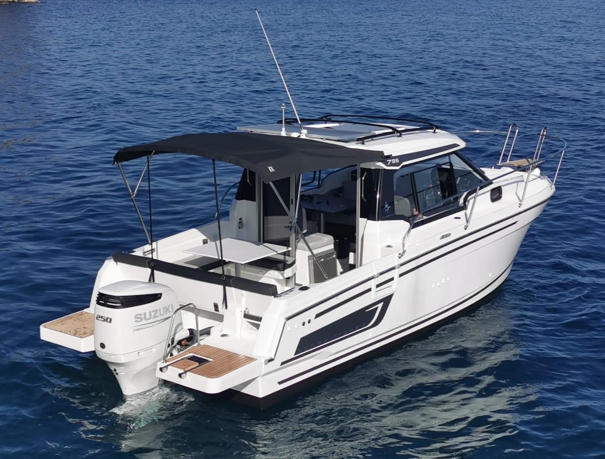 Franka - Motor Yacht in Ičići