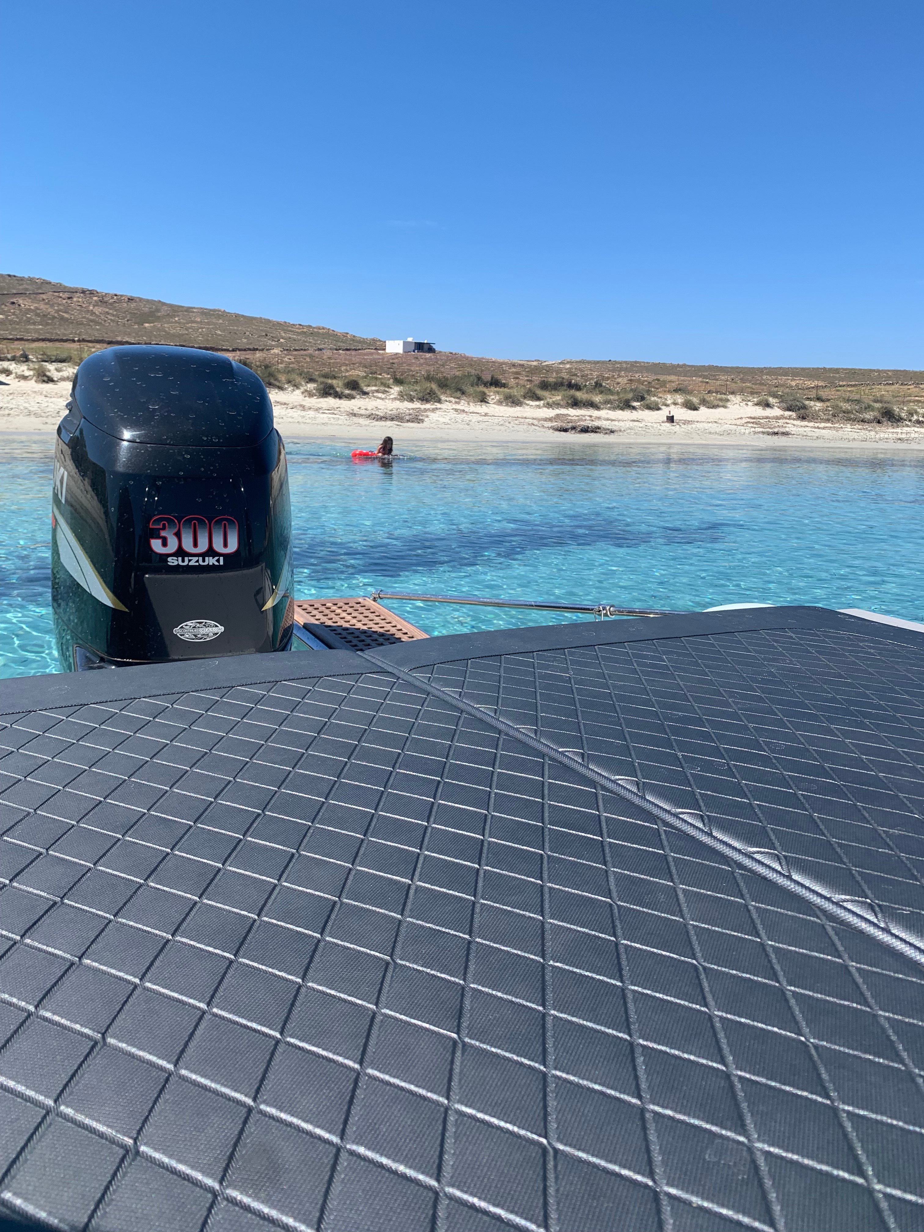 Menatzio - Motor Yacht in Ornos