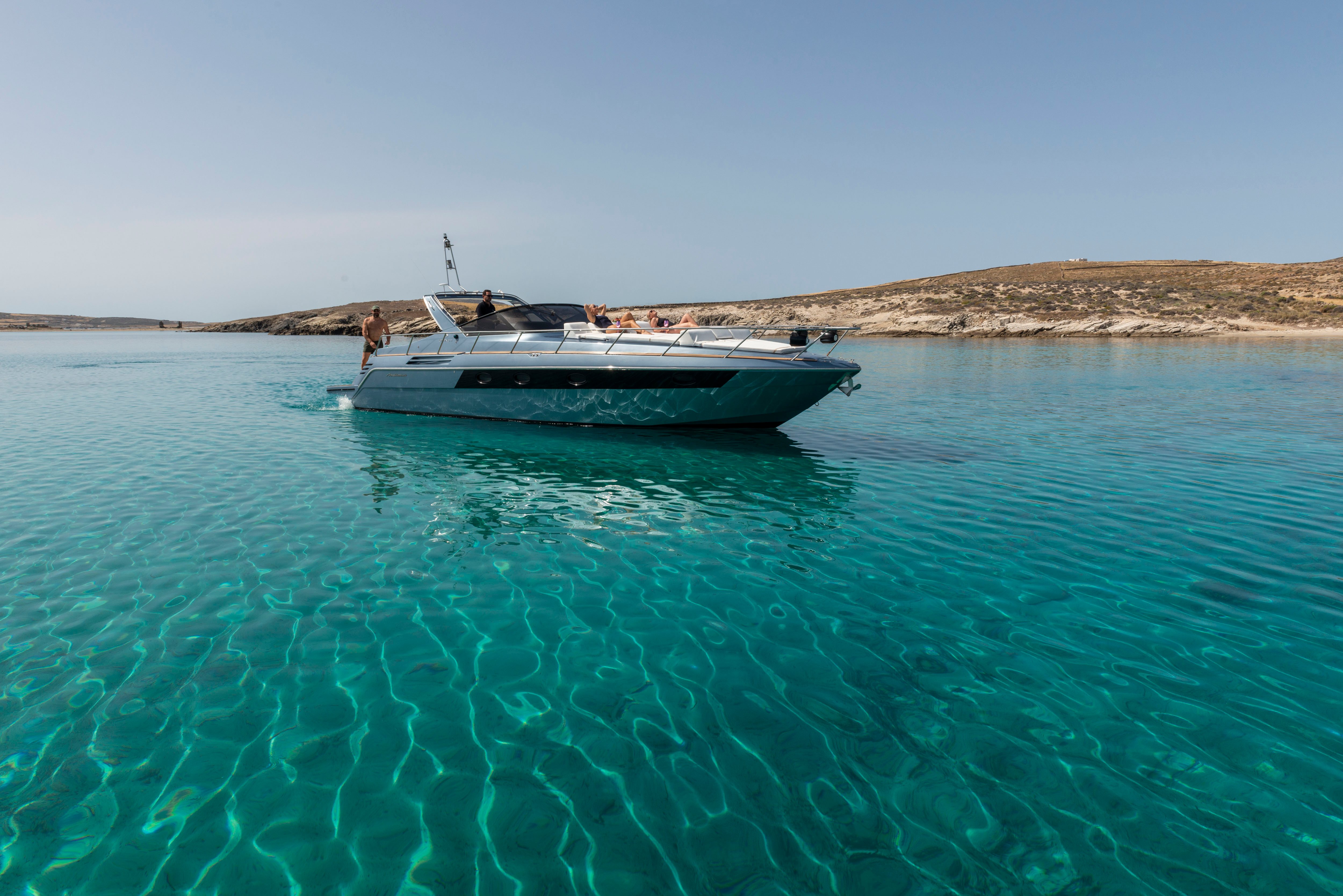 Este - Motor Yacht in Ornos