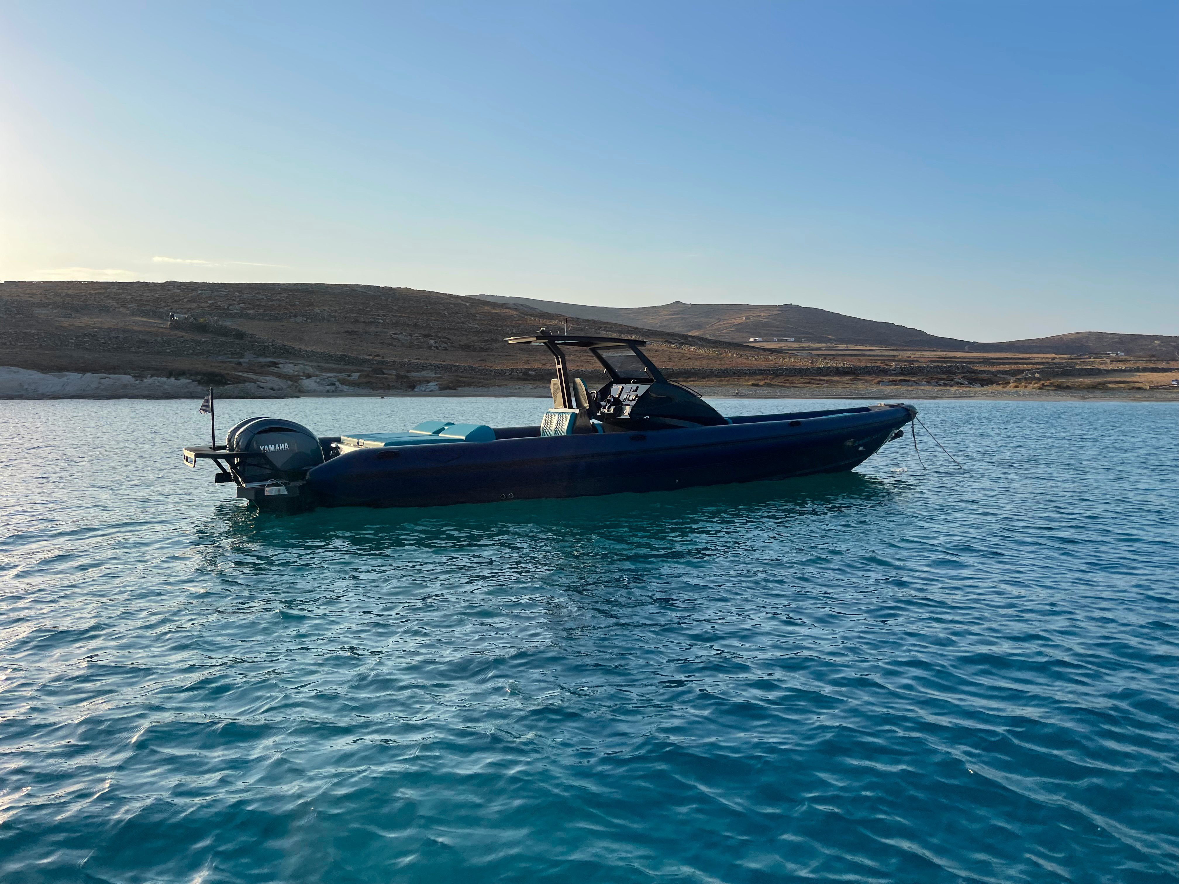 Mariet - Motor Yacht in Mikonos