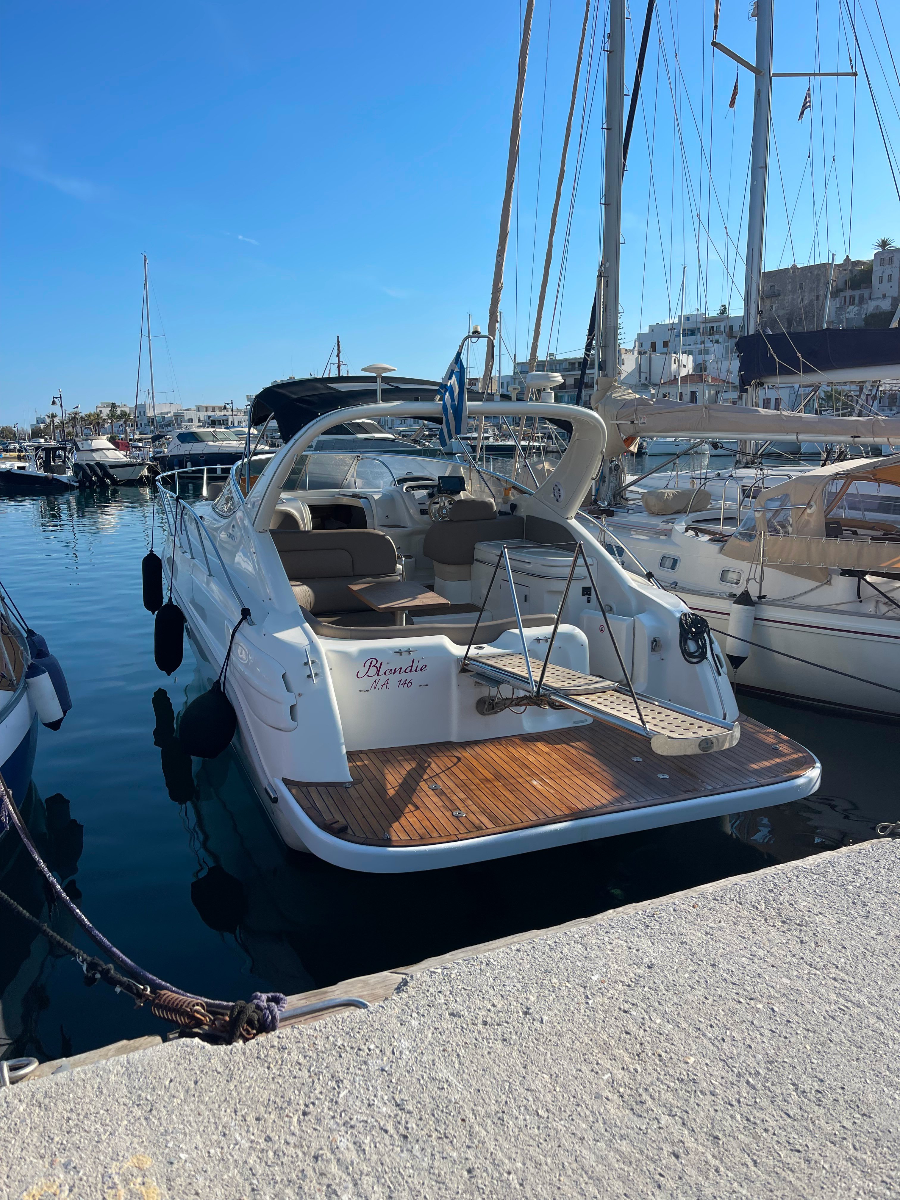Blondie - Motor Yacht in Ornos