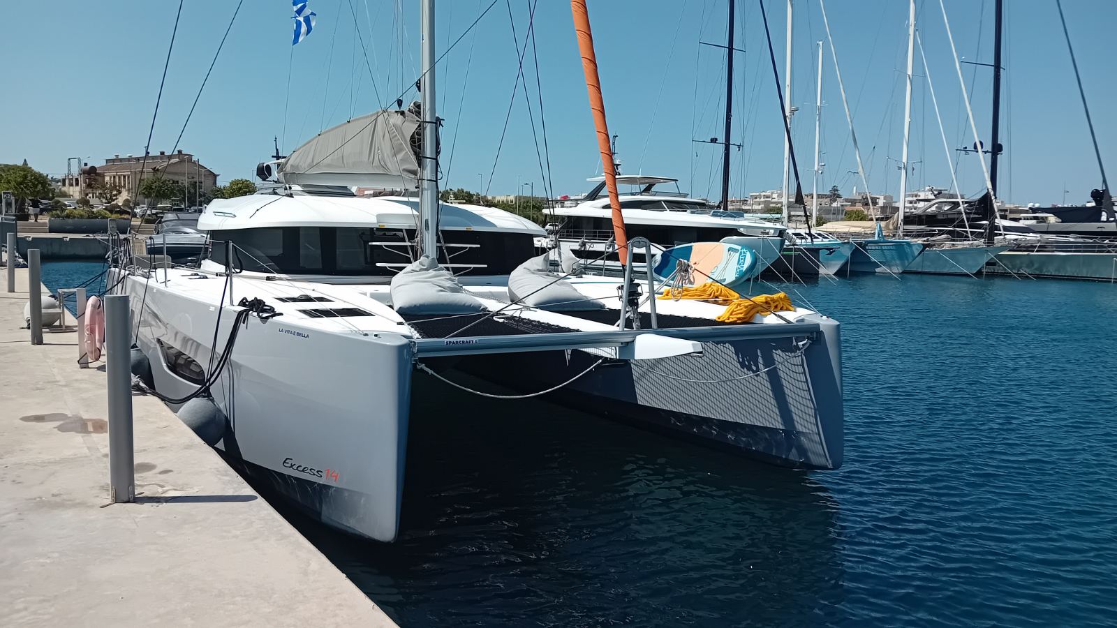 La Vita E Bella - Katamaran içinde Rodos