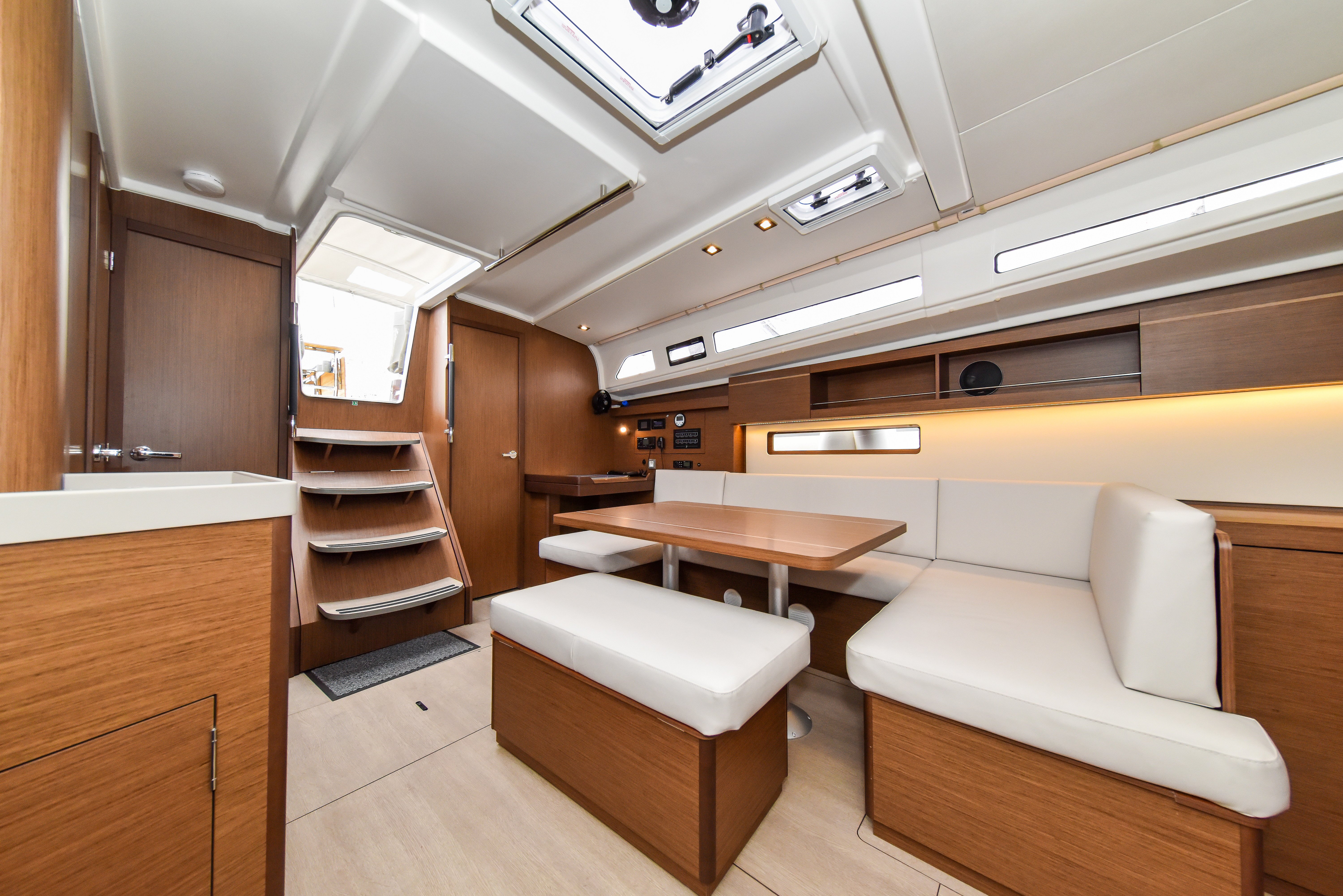 EYLIN - Sailboat in Zadar