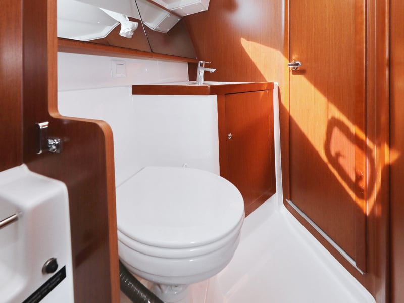 SEVEN - Sailboat in Zadar