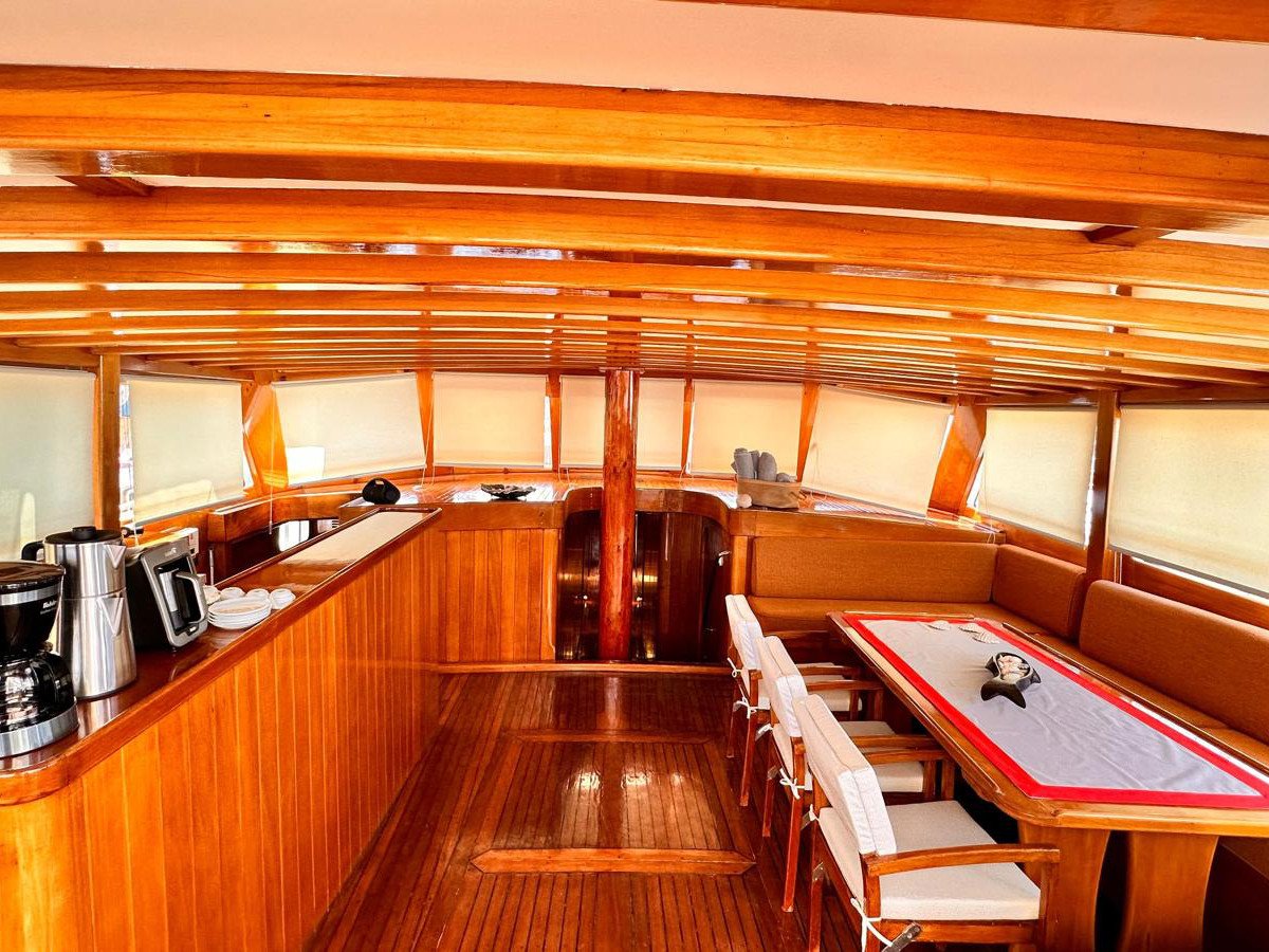 Fatma Kristina - Sailboat in Eskiçeşme