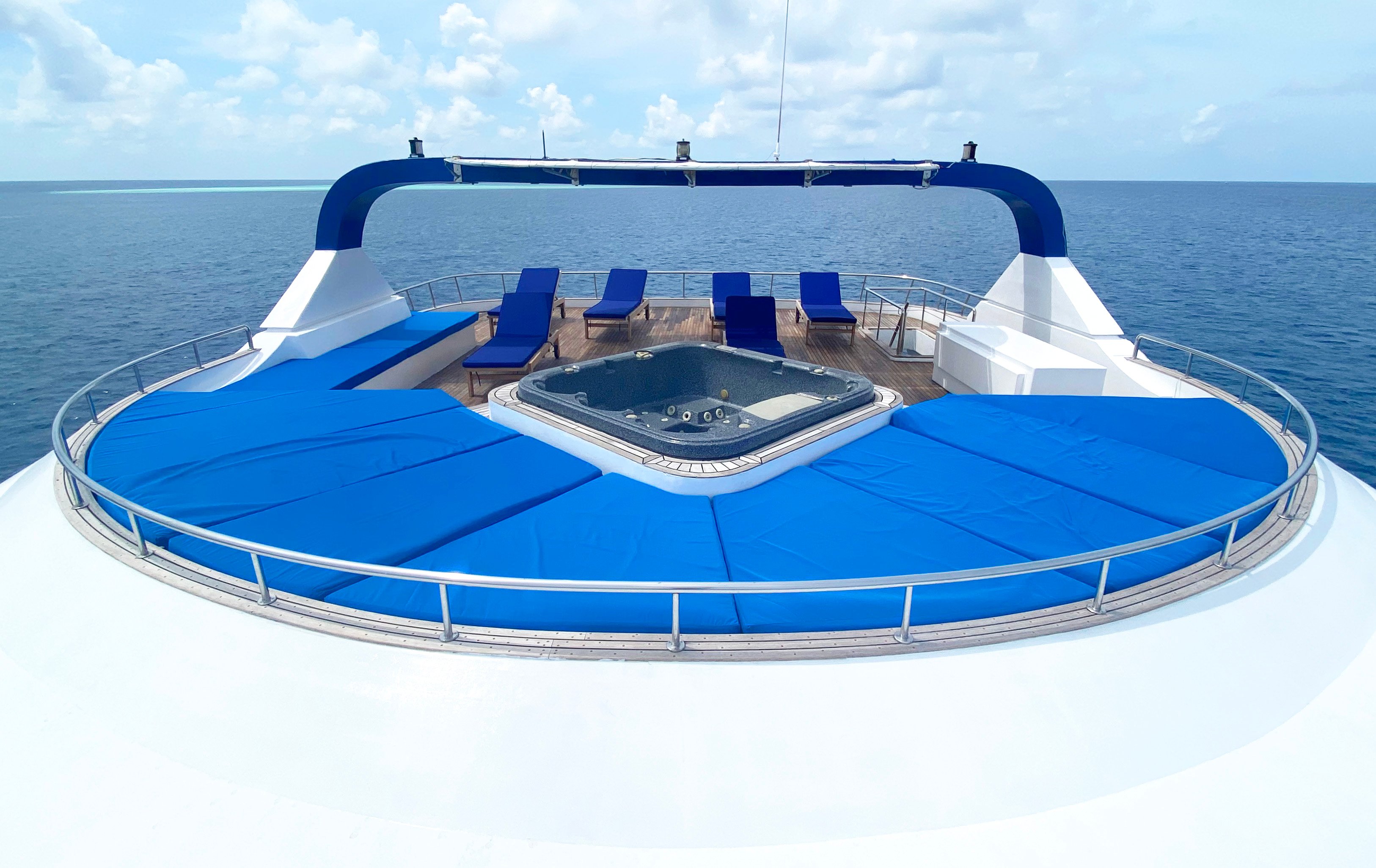 M/Y Honors Legacy - Motor Yacht in Malé