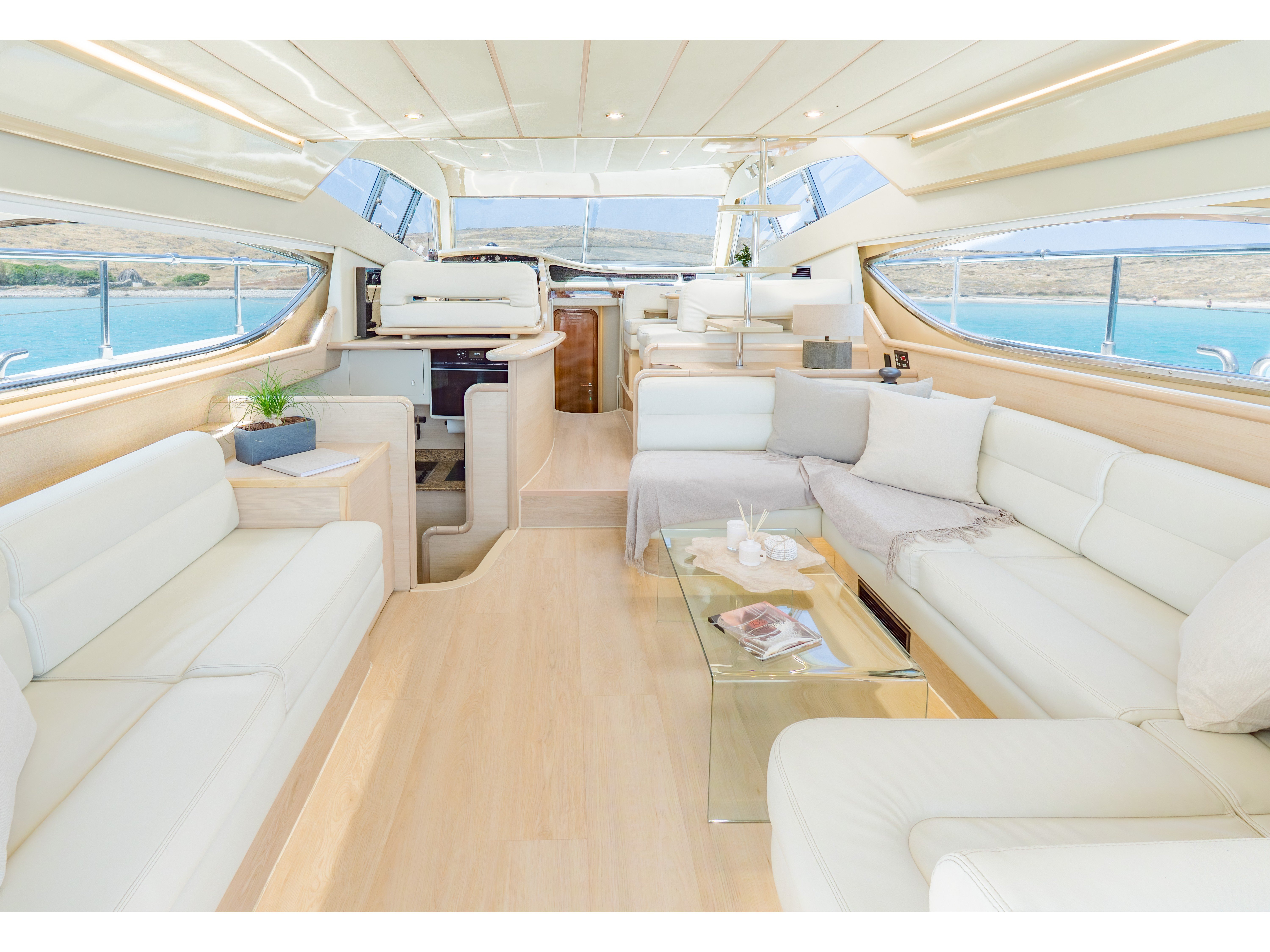 SECRET - Motor Yacht in Mikonos