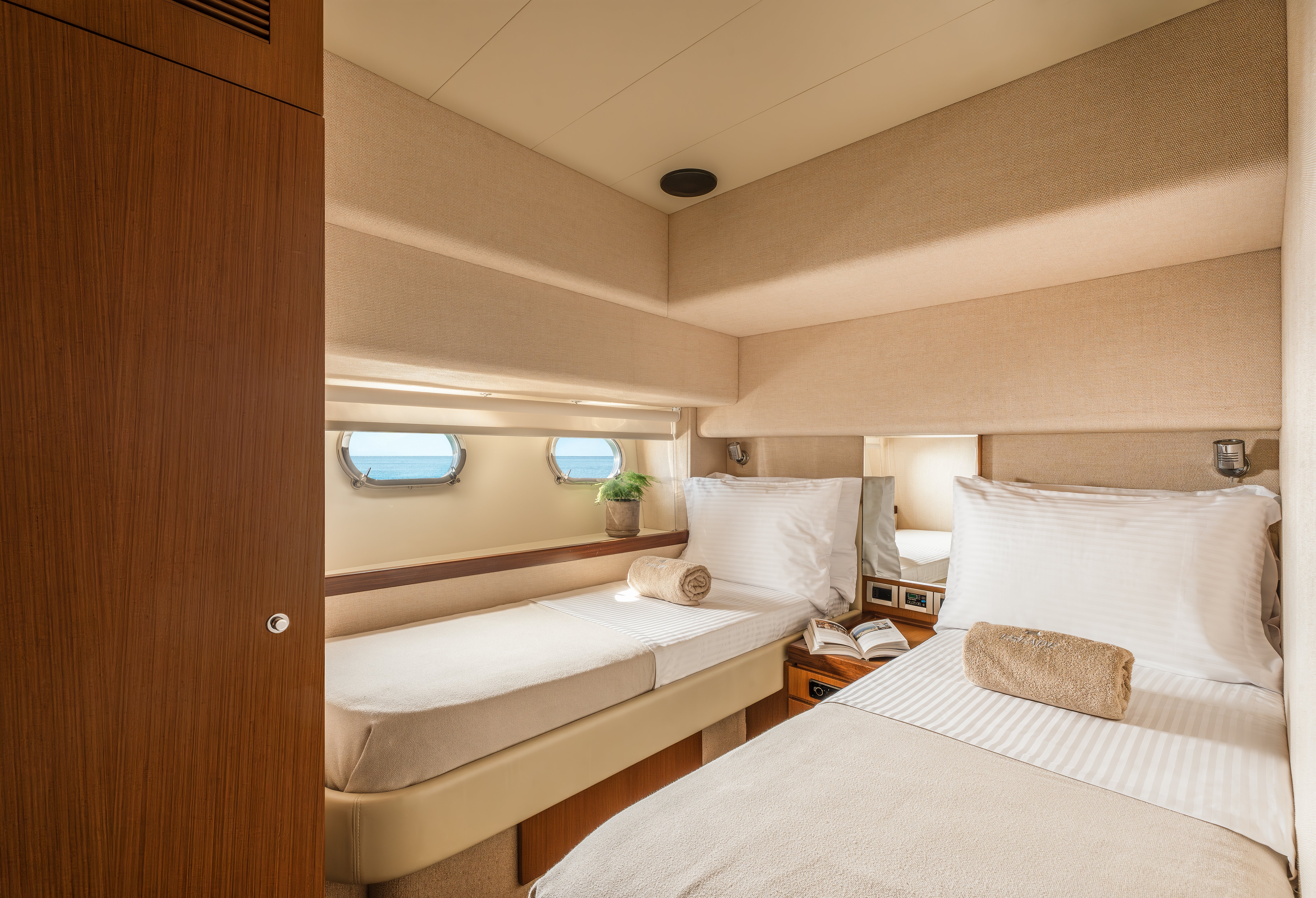 ESCAPE - Motor Yacht in Ornos