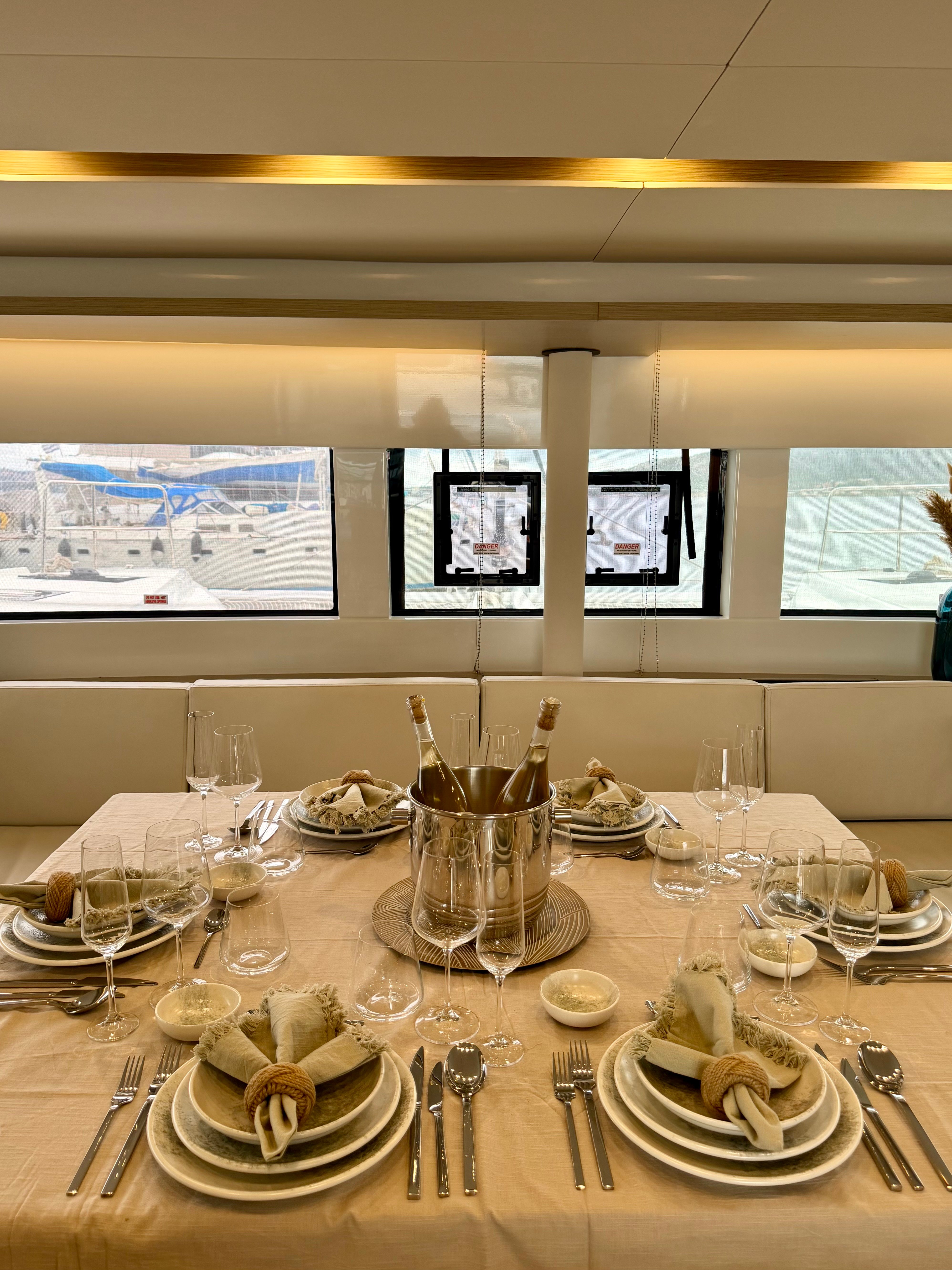 ERRANT VAGABOND - Catamaran in Palairos