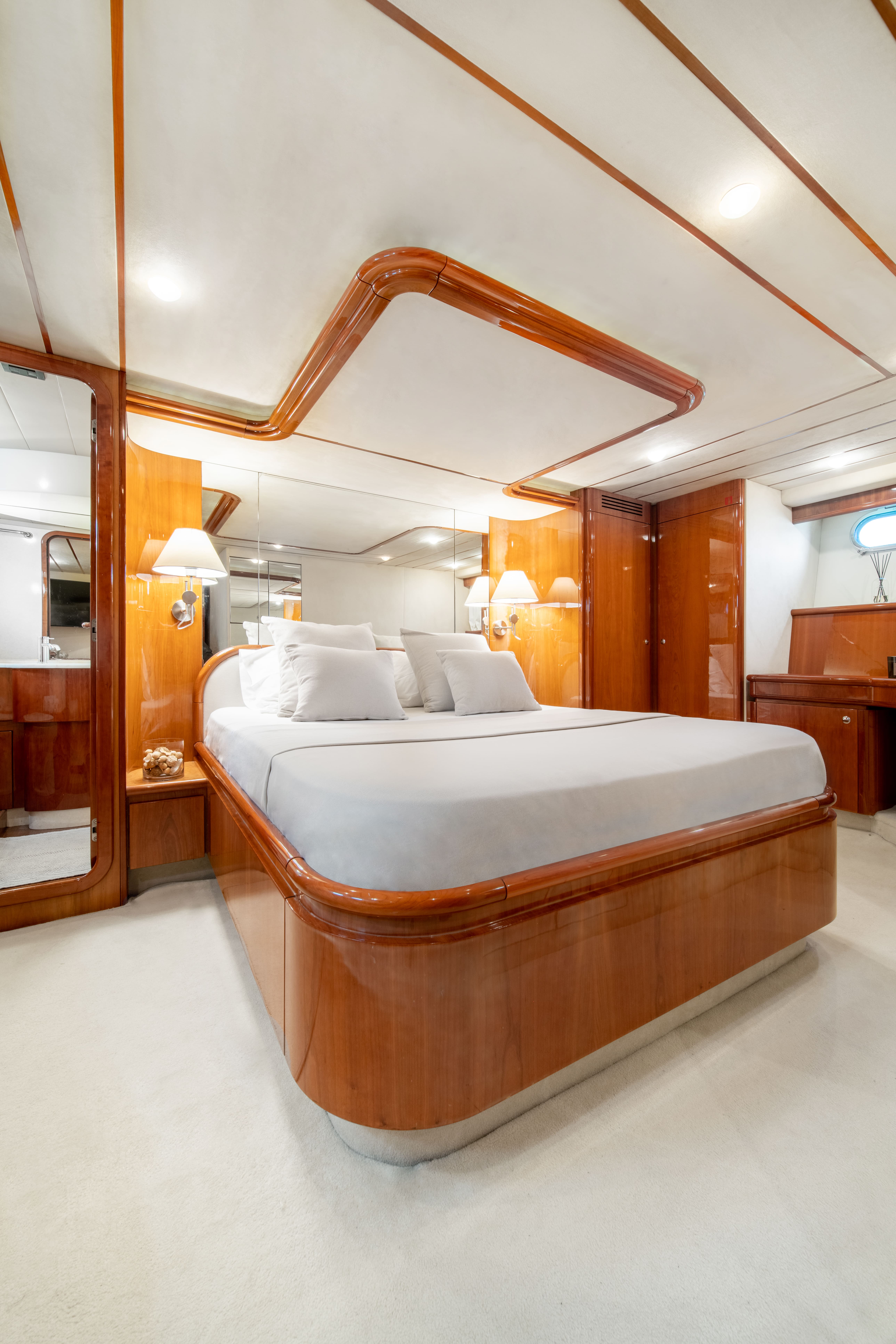 SIMPLY BRILLIANT - Motor Yacht in Ornos