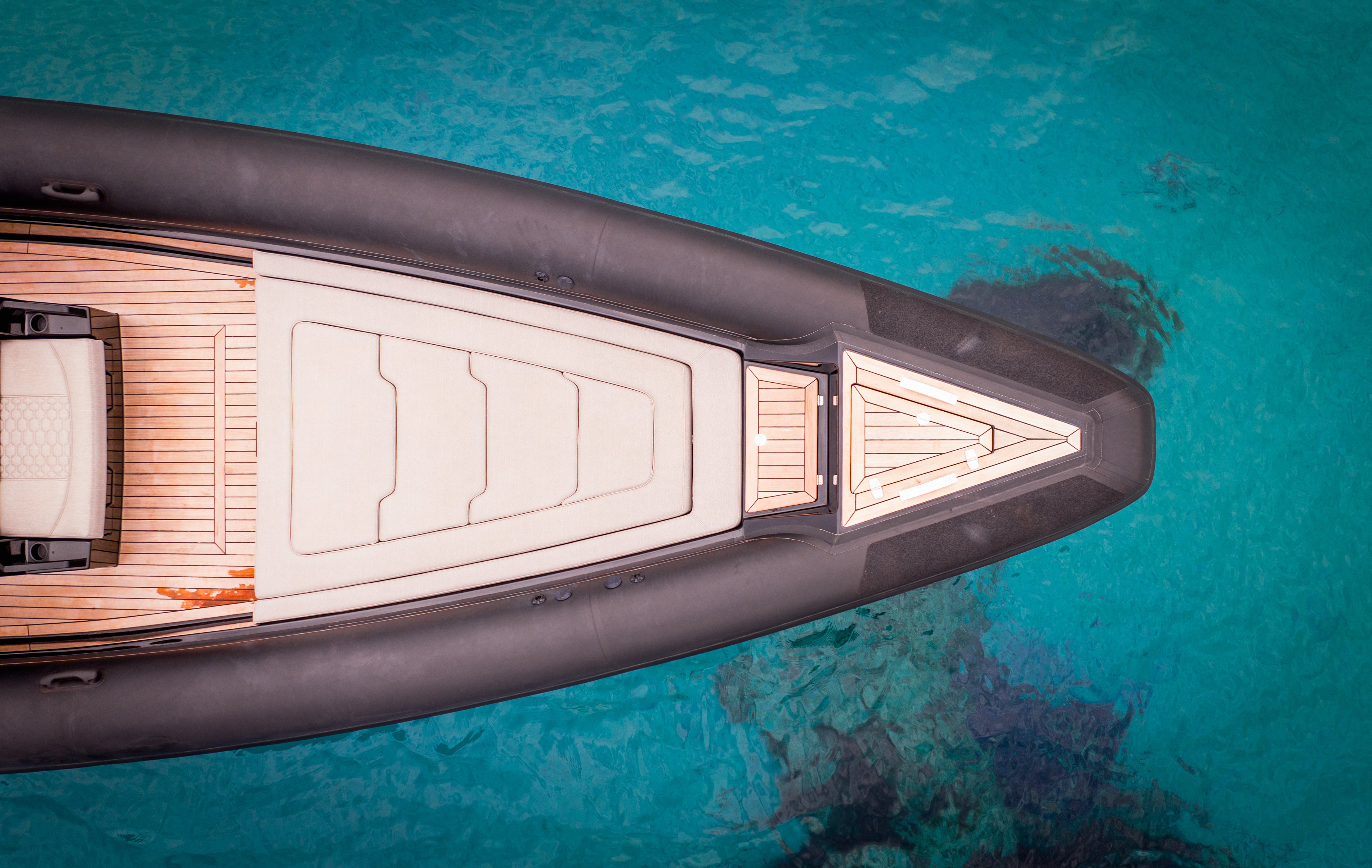 SEADUCTION - Motor Yacht in Mikonos