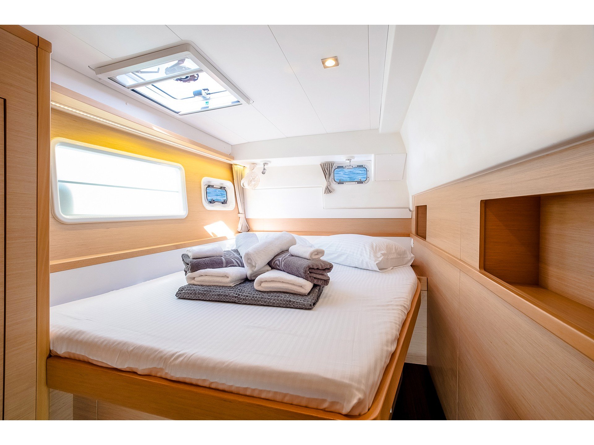 Christina - Catamaran in Alimos