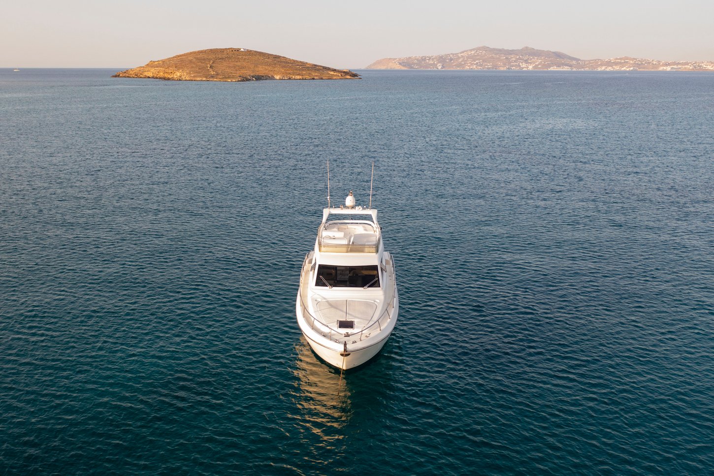 Arabella - Motor Yacht in Paros