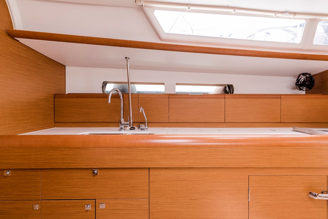 Odysseus - Sailboat in Tourlos