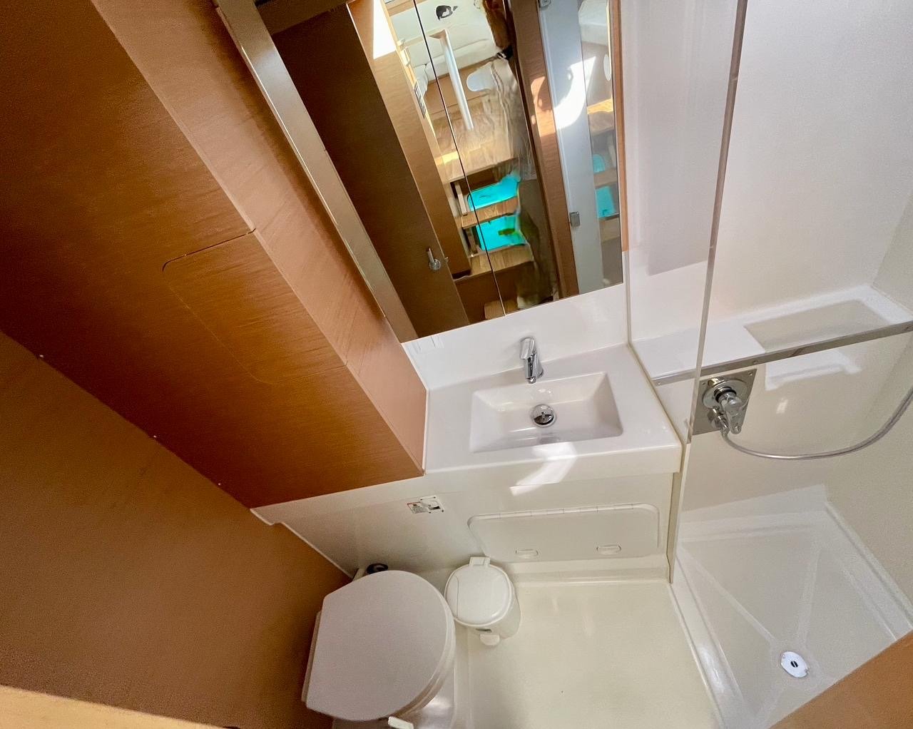 Minoas - Catamaran in Tourlos