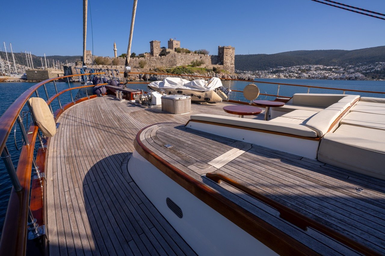 DRAGON FLY - Sailboat in Eskiçeşme