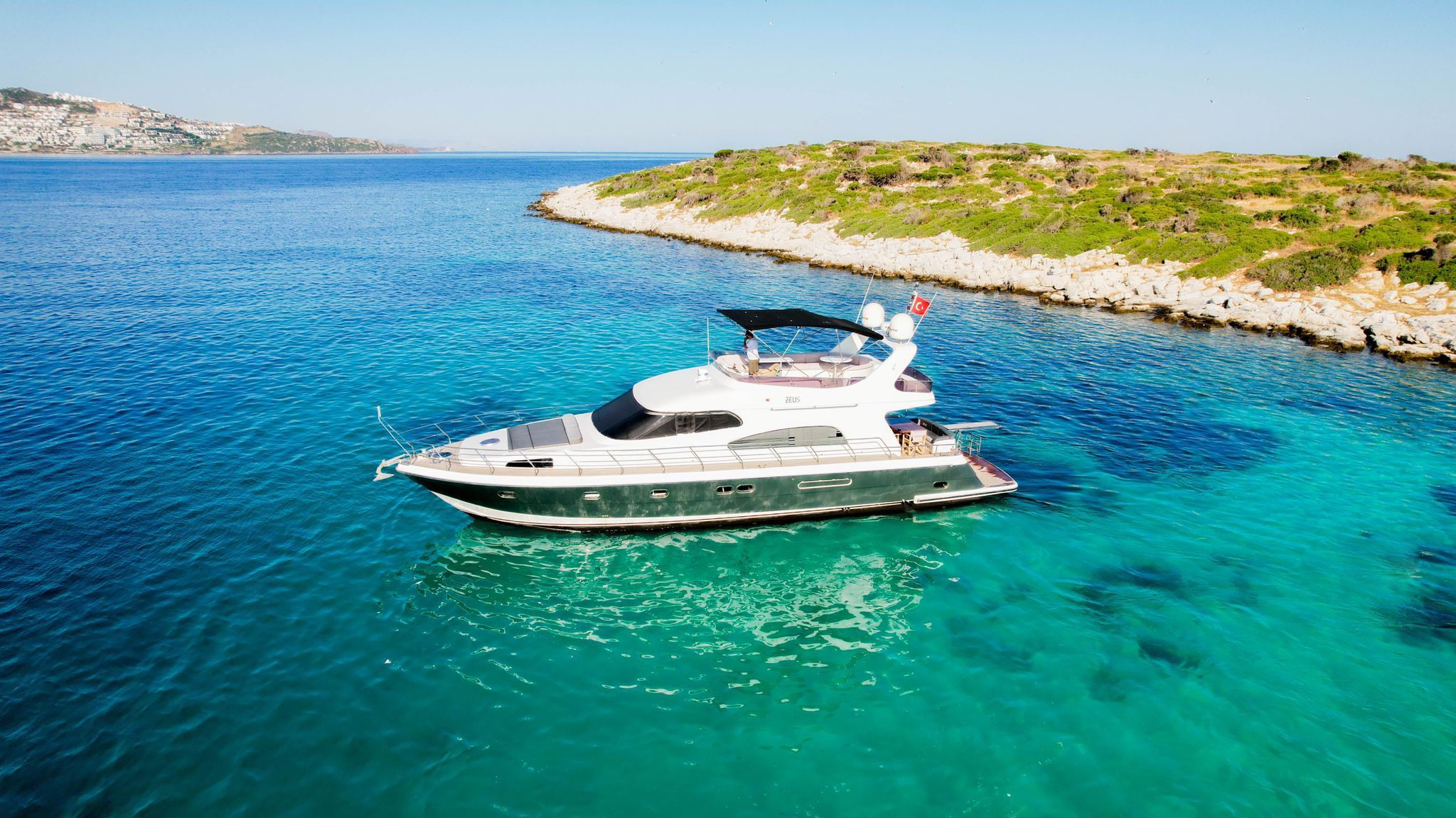 ZEUS - Motor Yacht in Fenerbahçe