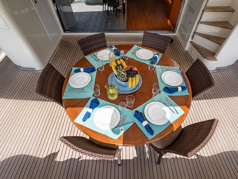 Estia YI - Motor Yacht in Elliniko