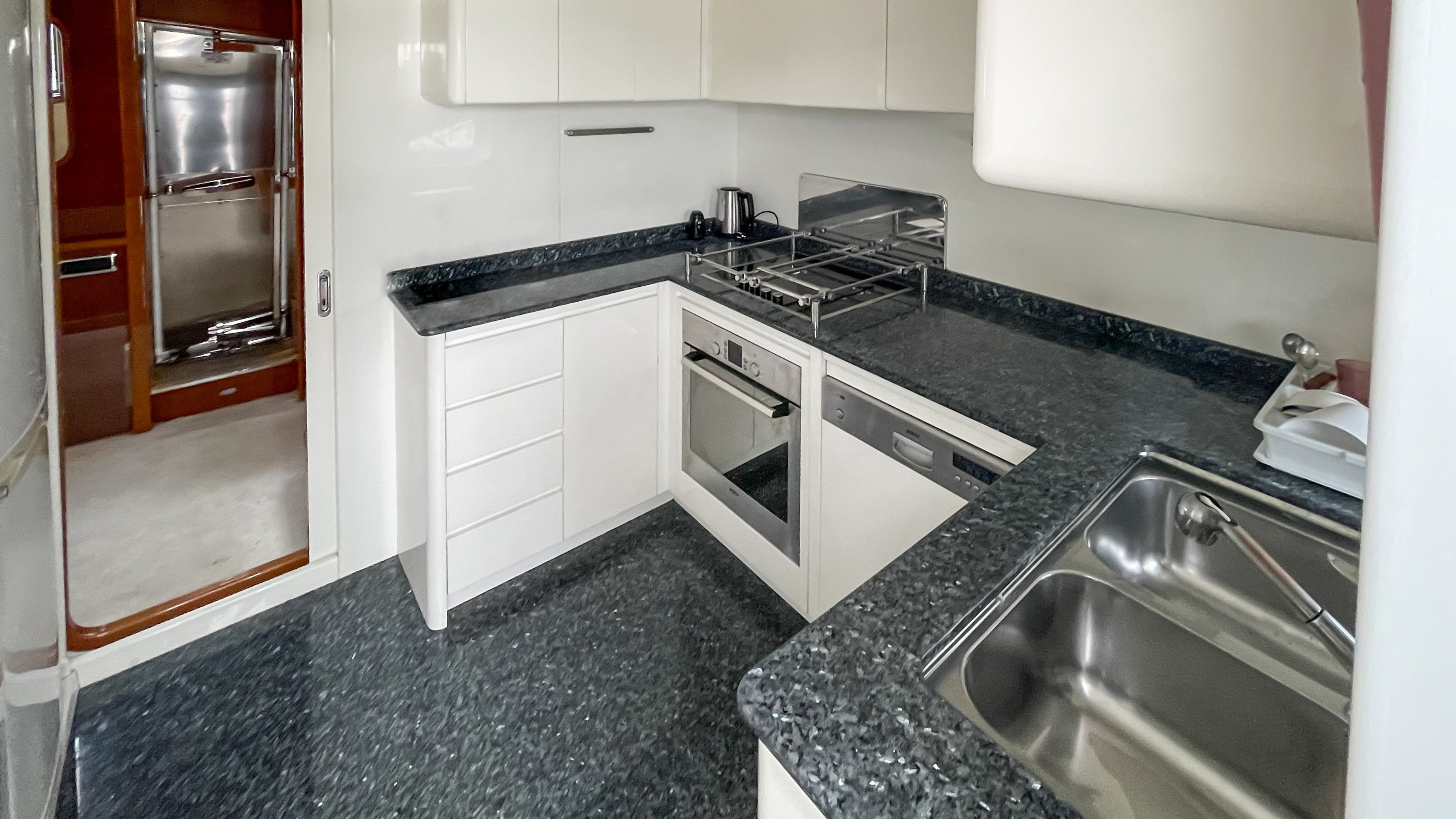 Estia Poseidon - Motor Yacht in Elliniko