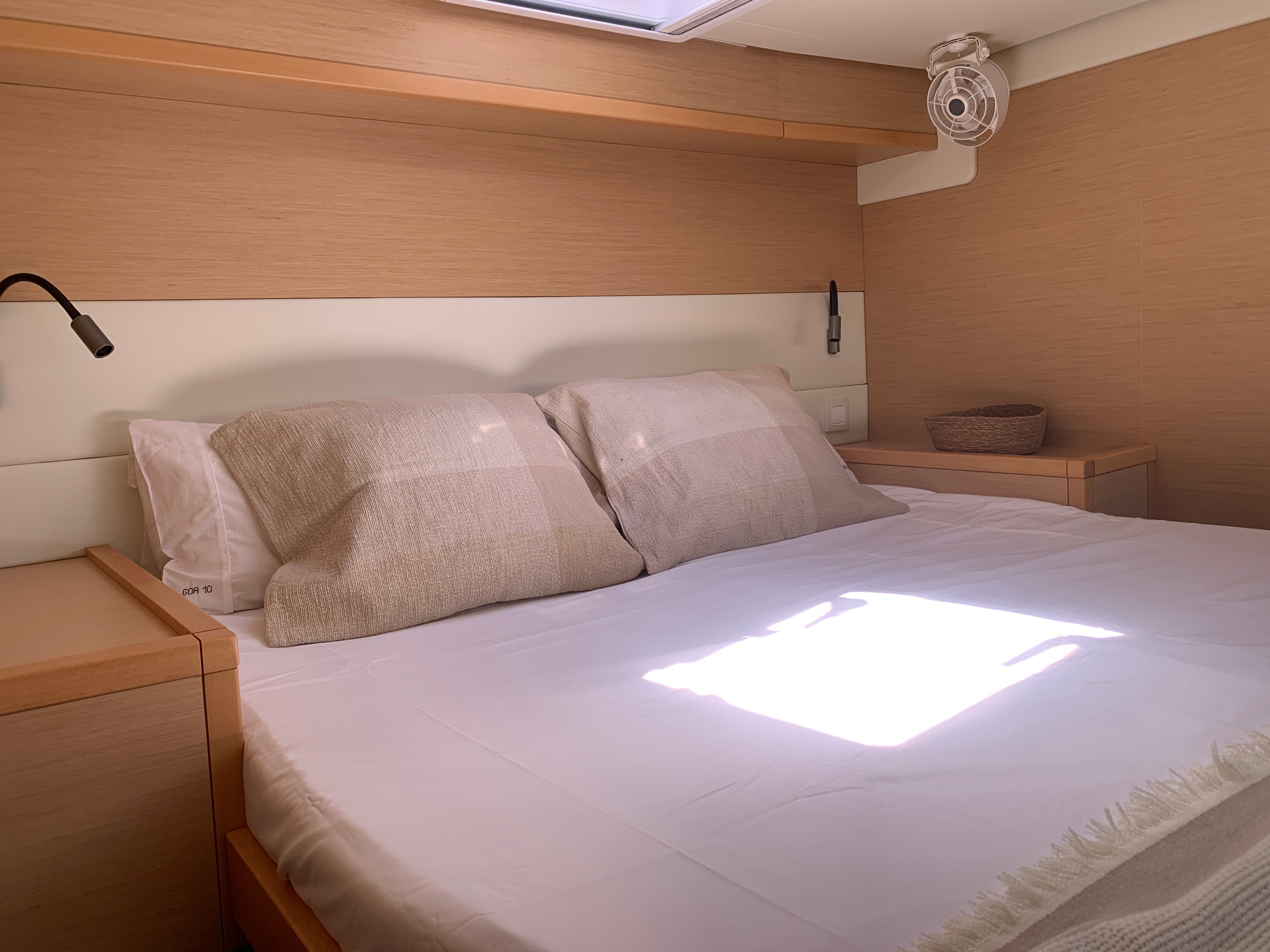 GOA 10 - Catamaran in Santa Eulària des Riu