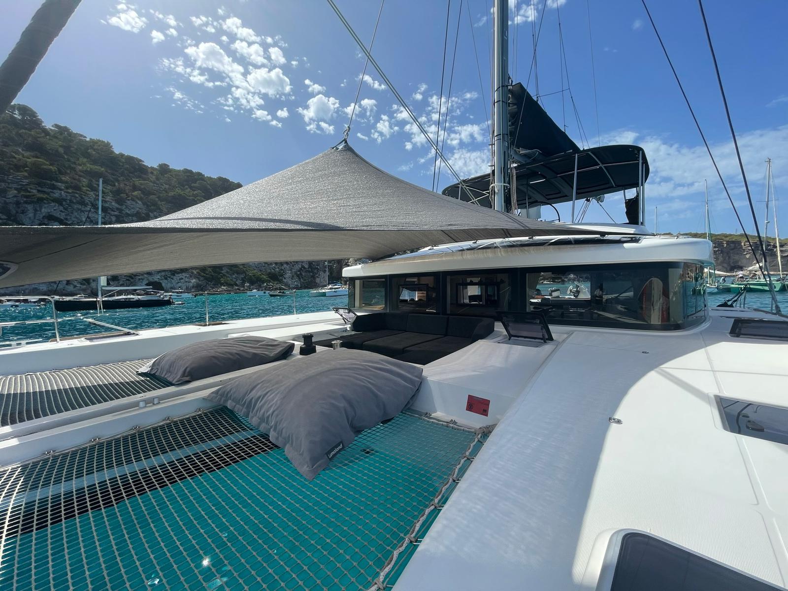 GOA 10 - Catamaran in Santa Eulària des Riu