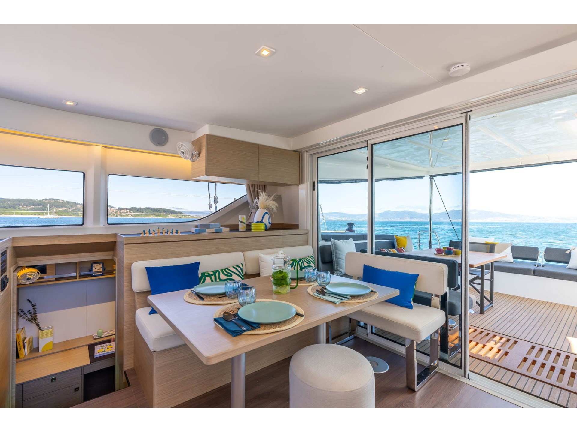 WHITE PEARL - Catamaran in Sant Antoni de Portmany