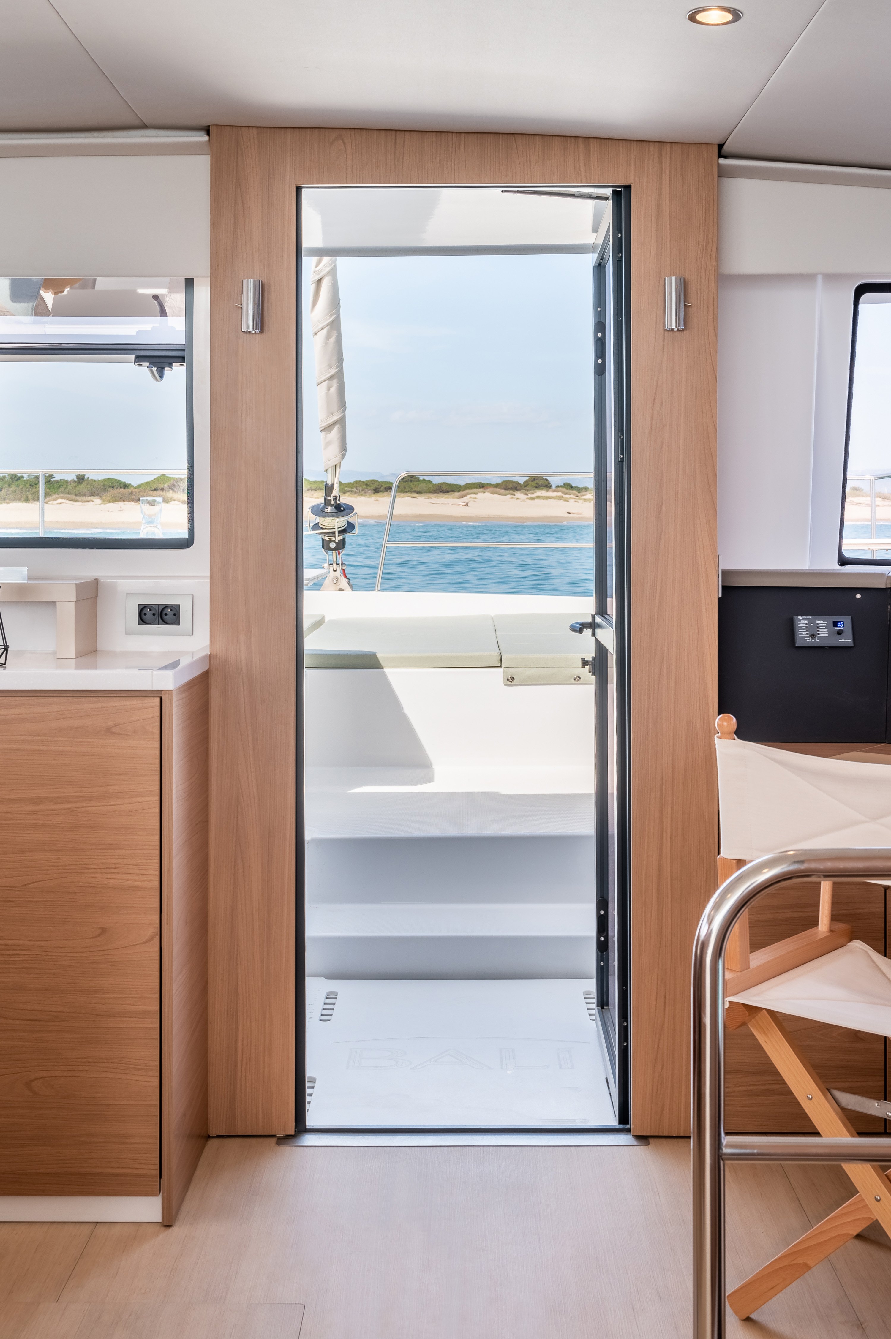 Santa Ana - Catamaran in Saint-Mandrier-sur-Mer