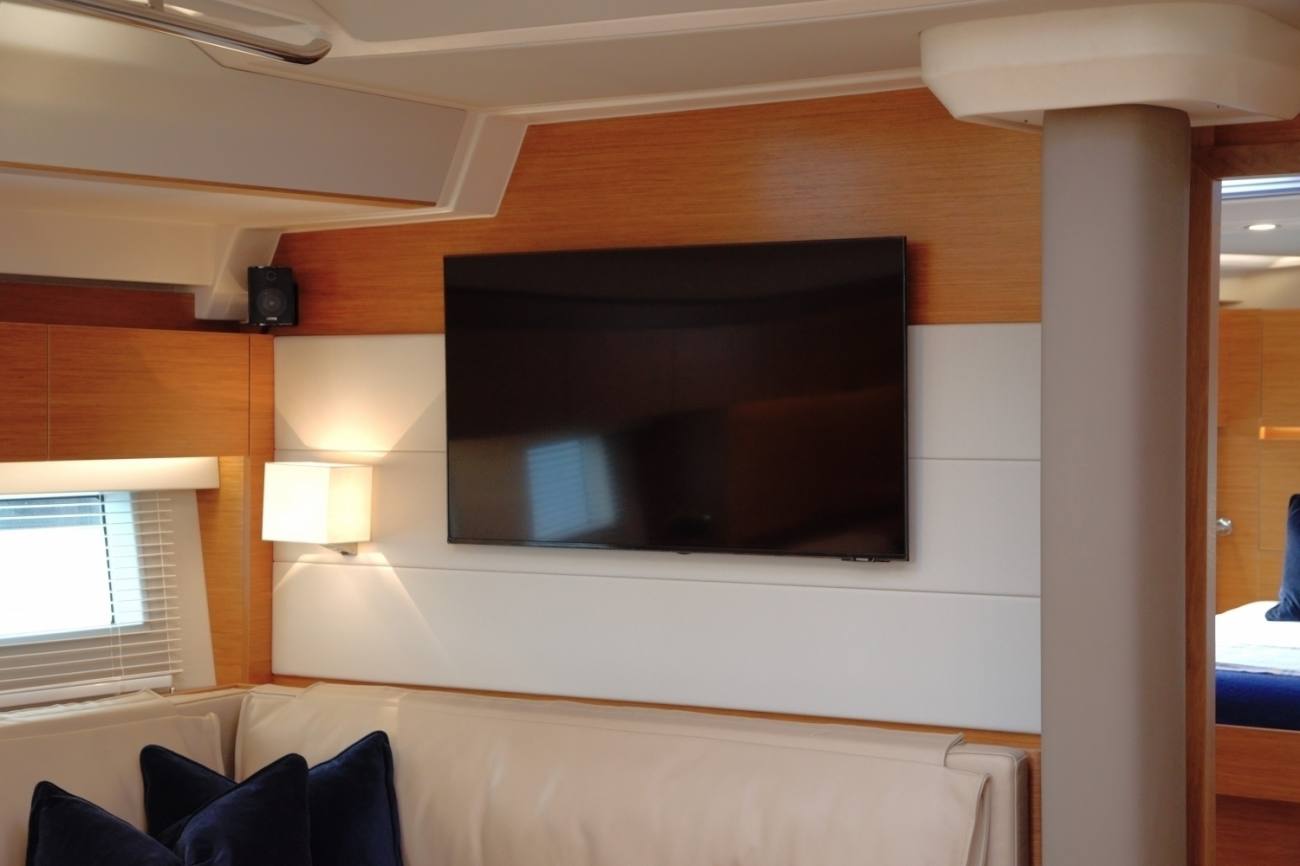 Eclipse - Sailboat in Alimos