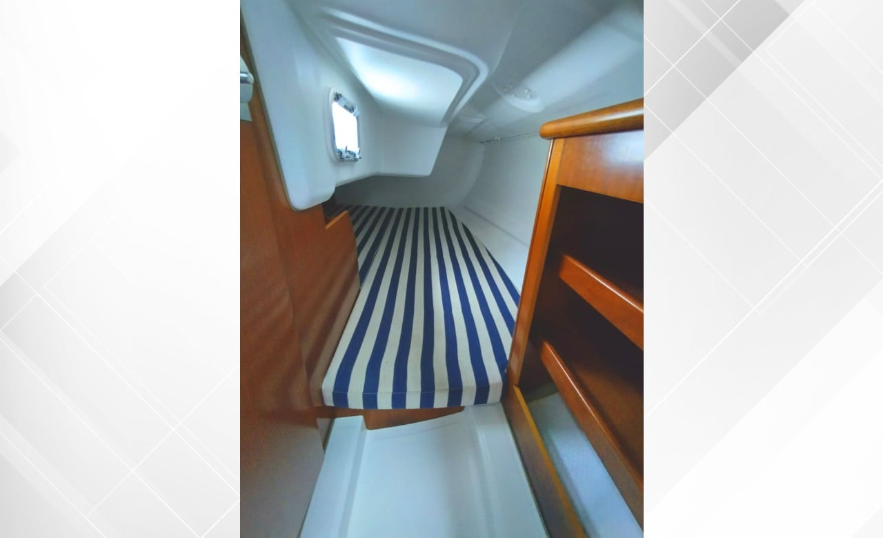 Flashe - Sailboat in Saint-Quay-Portrieux