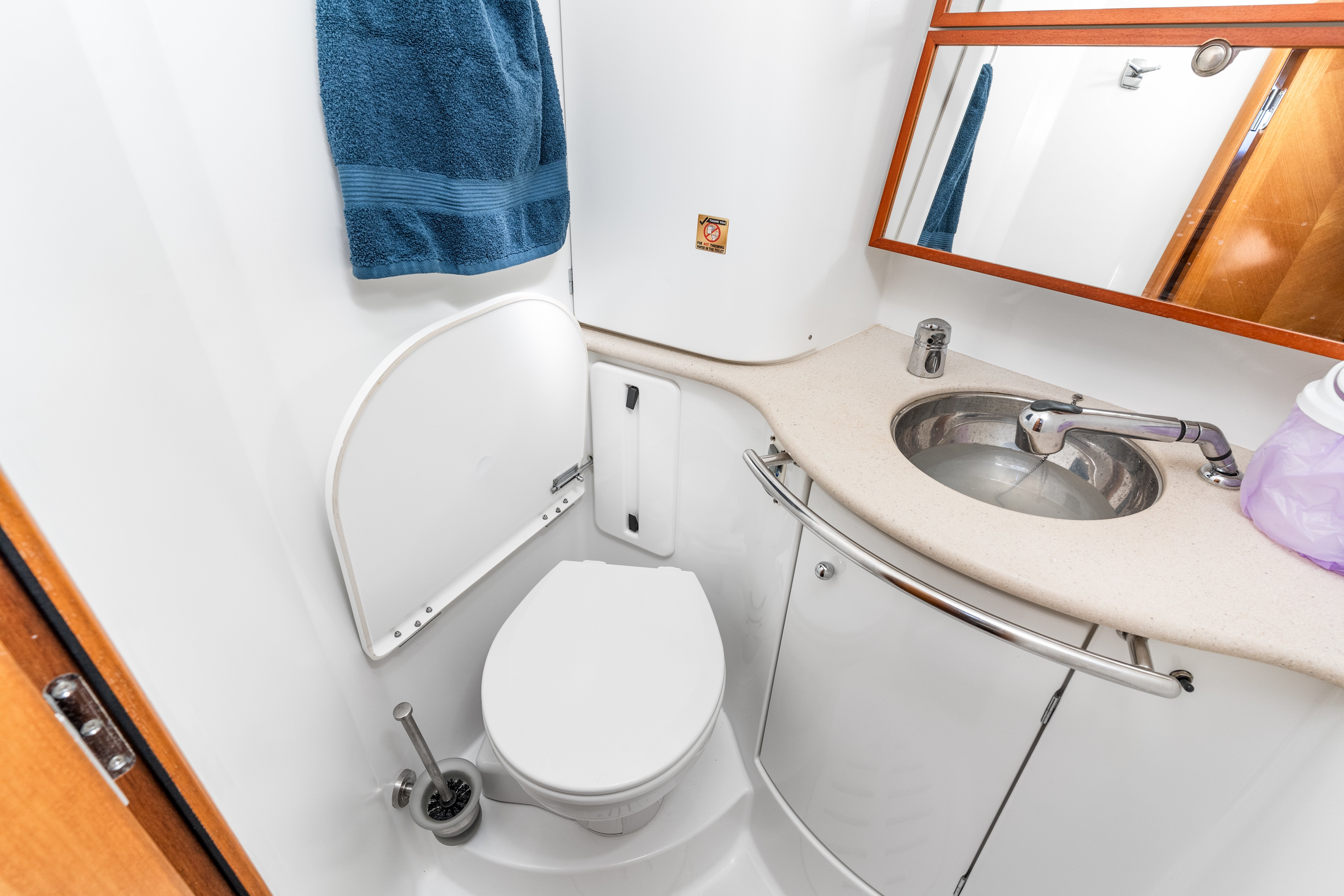 Honey Ryder - Sailboat in Alimos