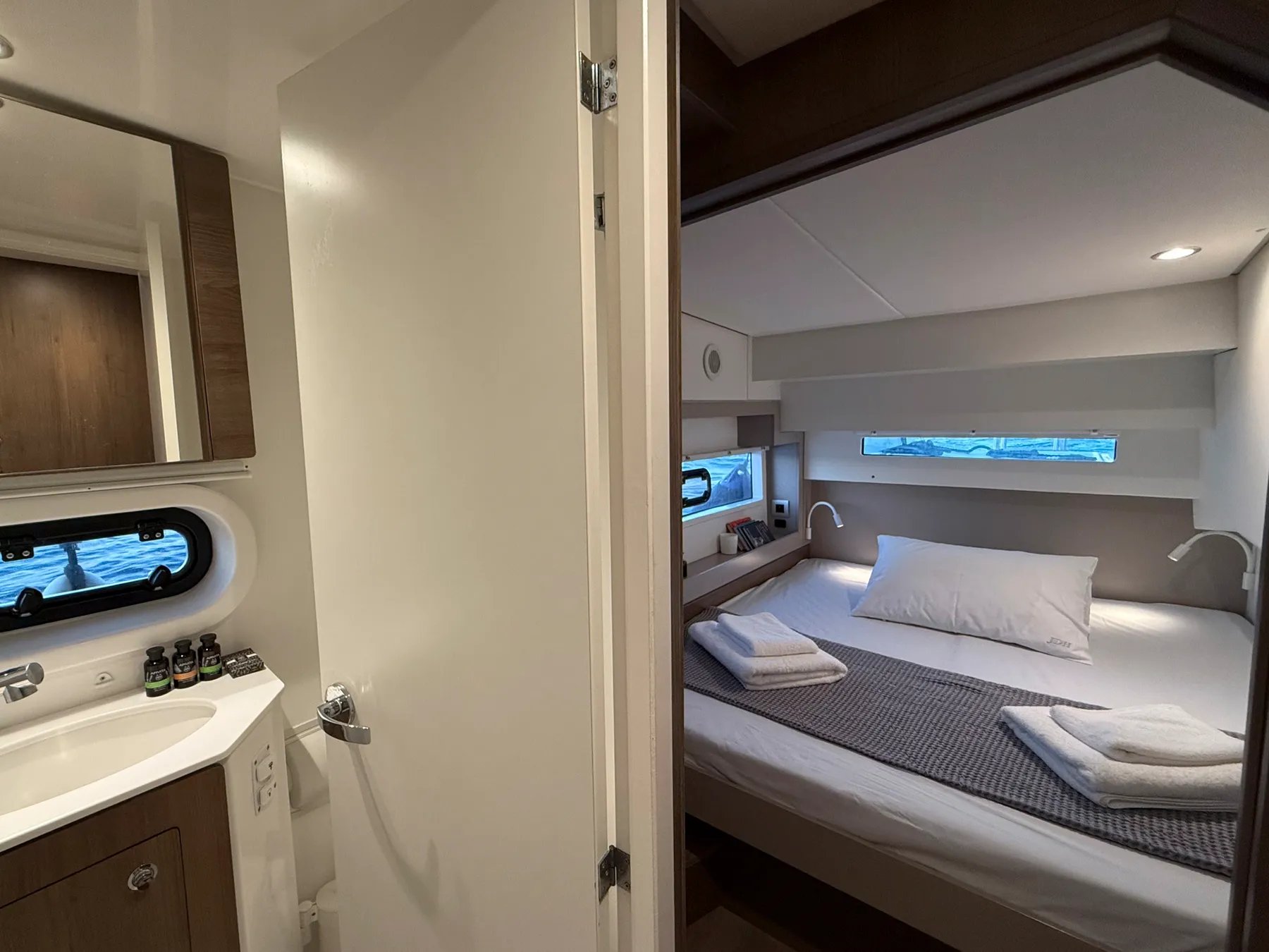 Premium - Catamaran in Sant Antoni de Portmany