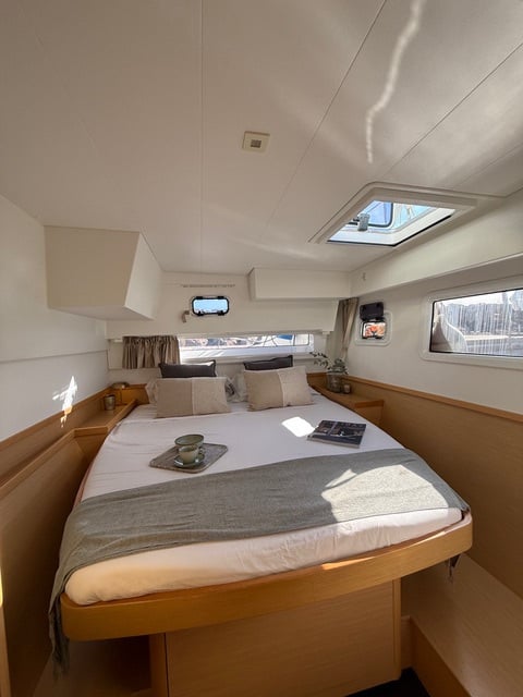 Mares - Catamaran in Sant Antoni de Portmany