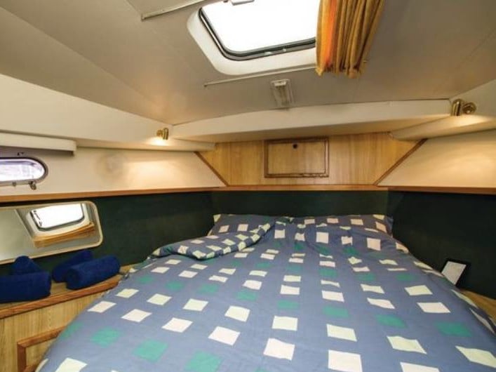 Royal Star WHS - Budget 1 - Motor Yacht in Highland Council