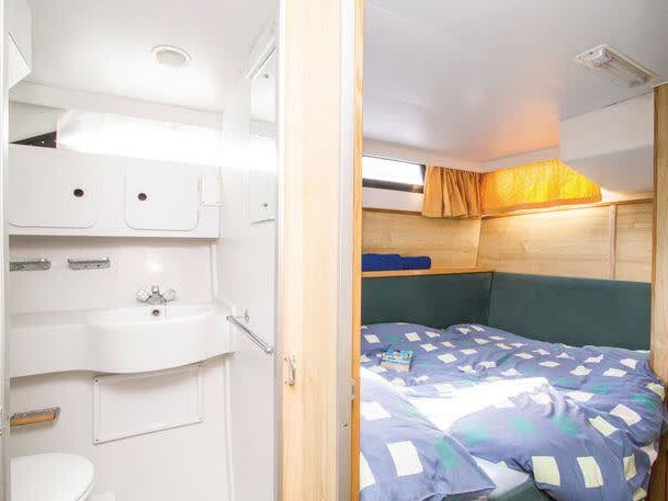 Royal Star WHS - Budget 1 - Motor Yacht in Highland Council