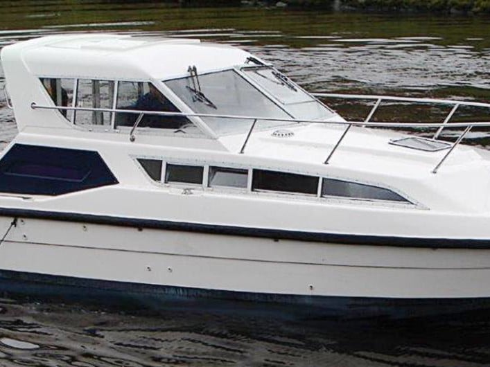 Kingfisher WHS - Budget 1 - Motor Yacht in Highland Council