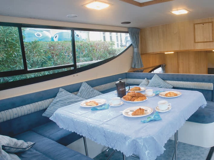 Magnifique - Comfort 26 - Motor Yat içinde Saint-Gilles