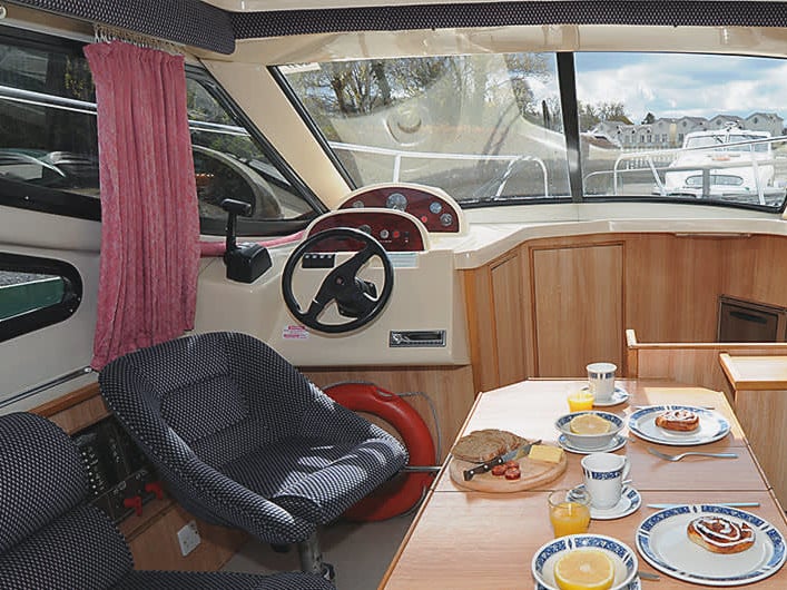 Consul - Budget 3 - Motor Yacht in Townparks