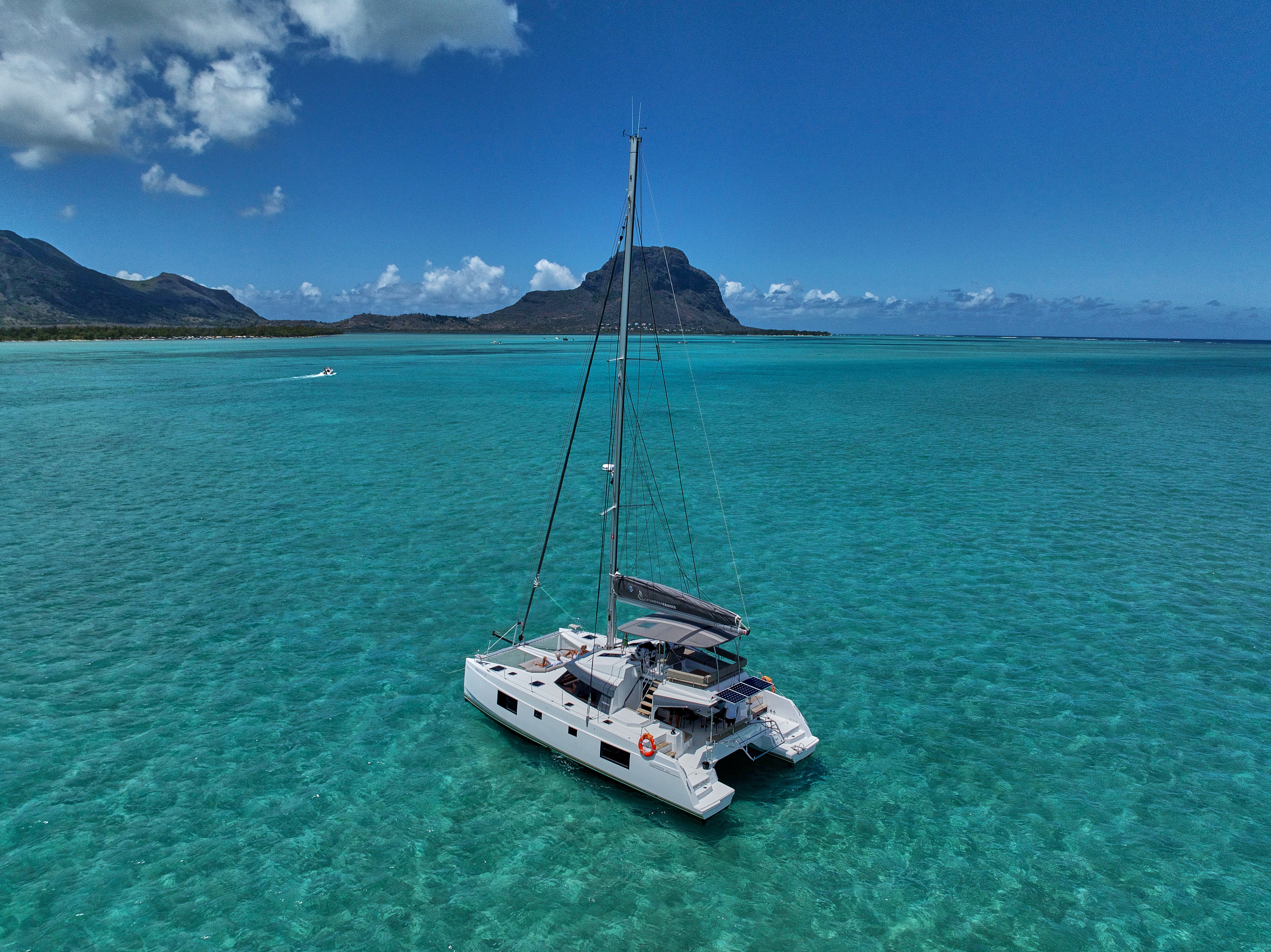 Sea Spirit III - Catamaran in Black River