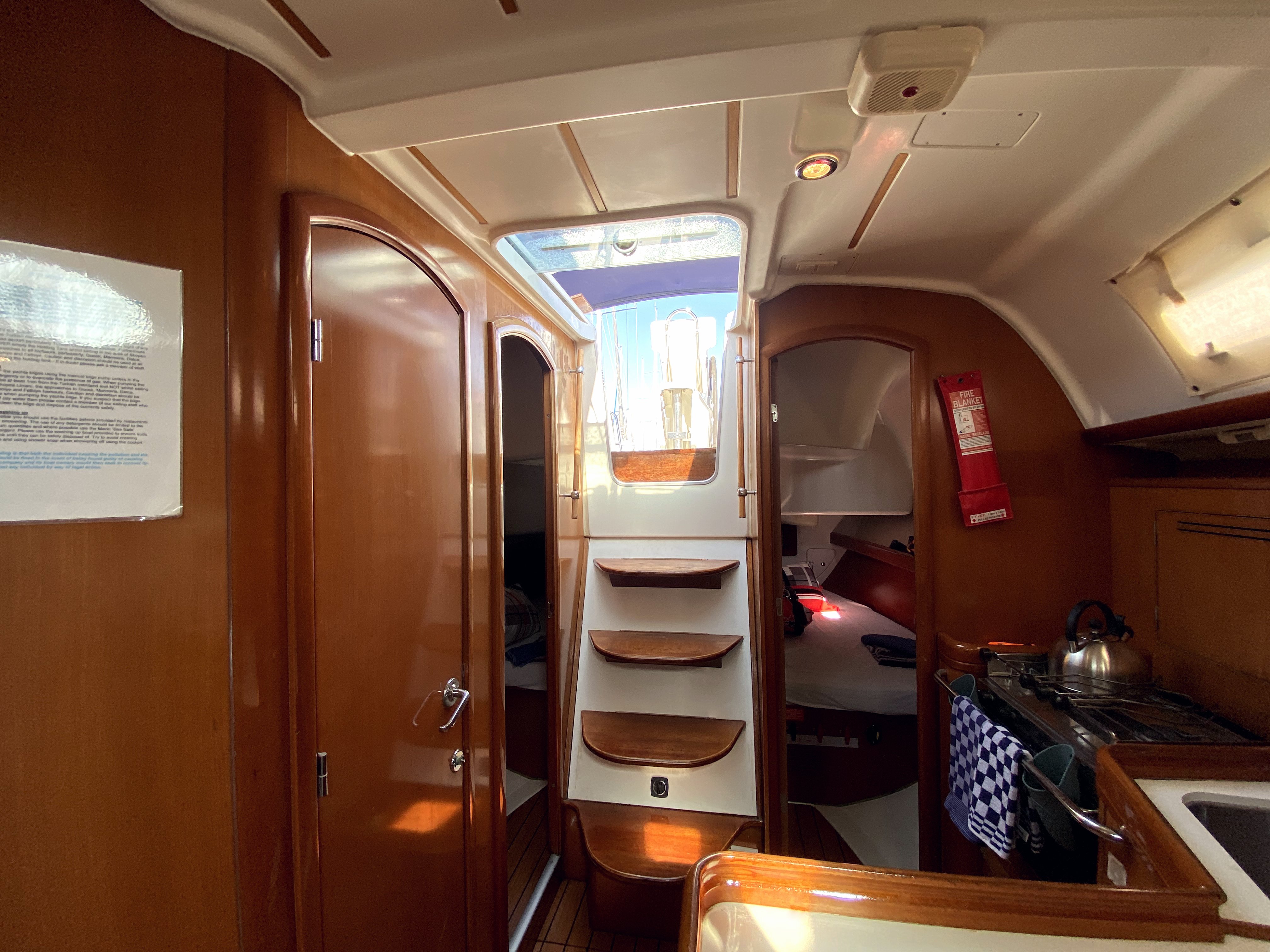 Tombo - Sailboat in Karagözler