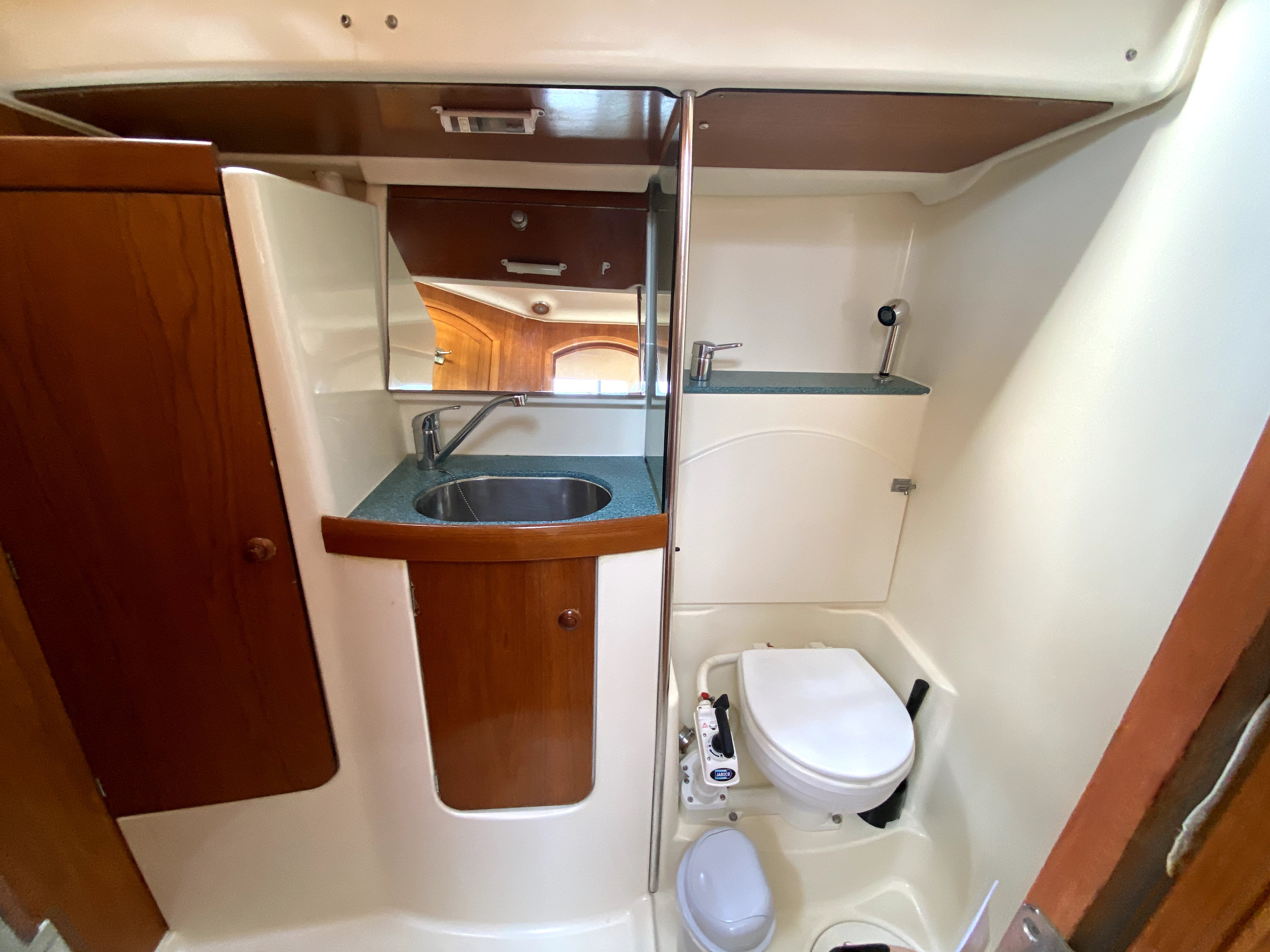 Six Pack - Yelkenli içinde Karagözler