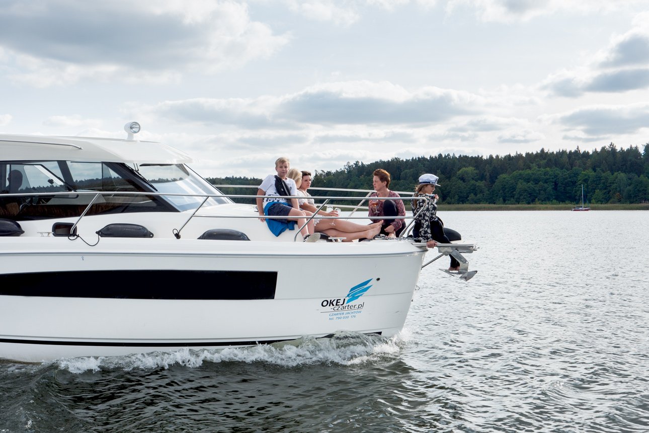 Balt 918 - 2 cab. SAUNA - Motor Yacht in Wilkasy