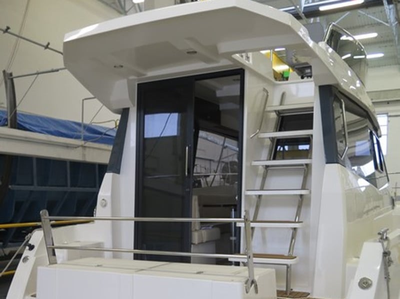 Platinum 989 Flybridge - Motor Yacht in Wilkasy