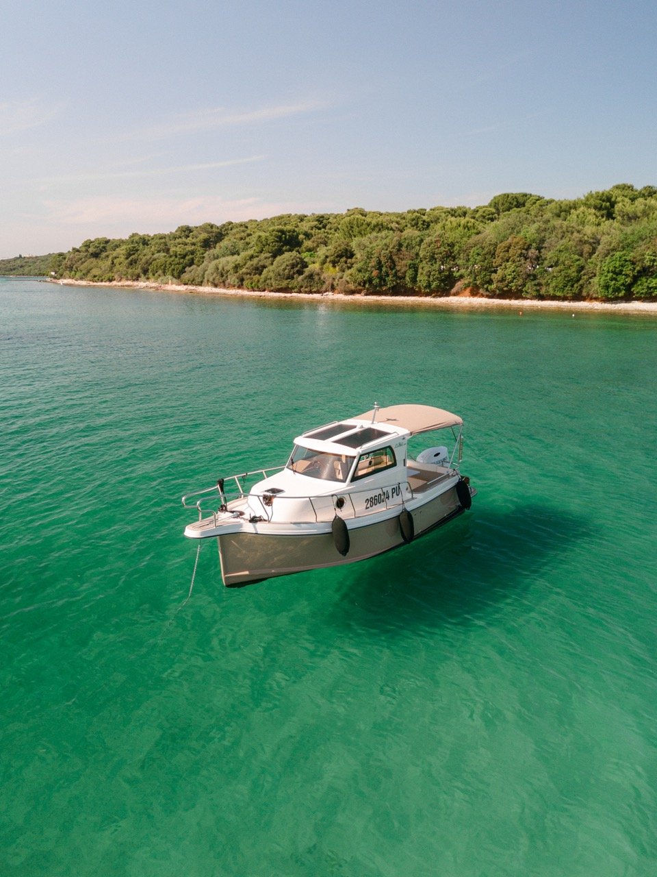 Bonaca - Motor Yacht in Pula